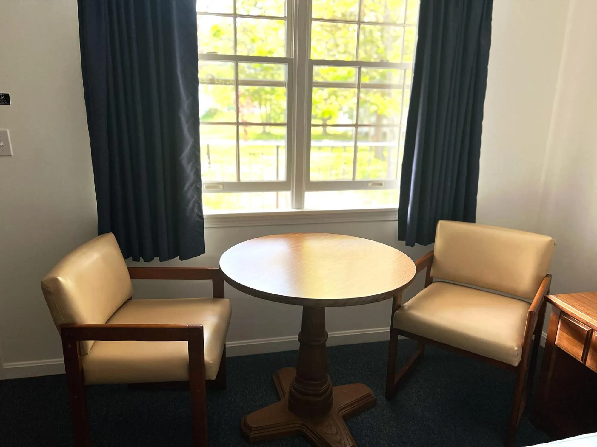 Seating area in Ocean Acres Ogunquit