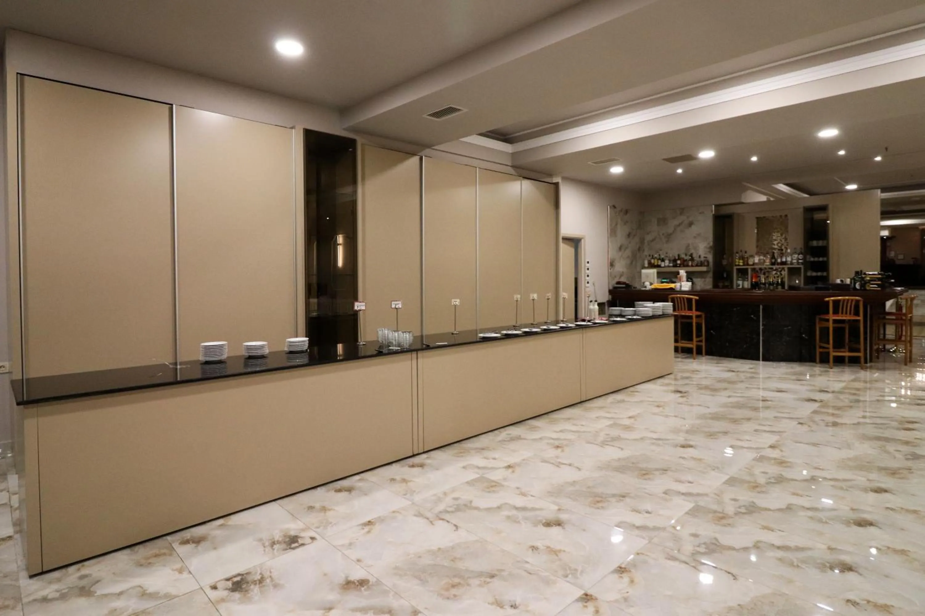 Restaurant/places to eat in Hotel Orfeas