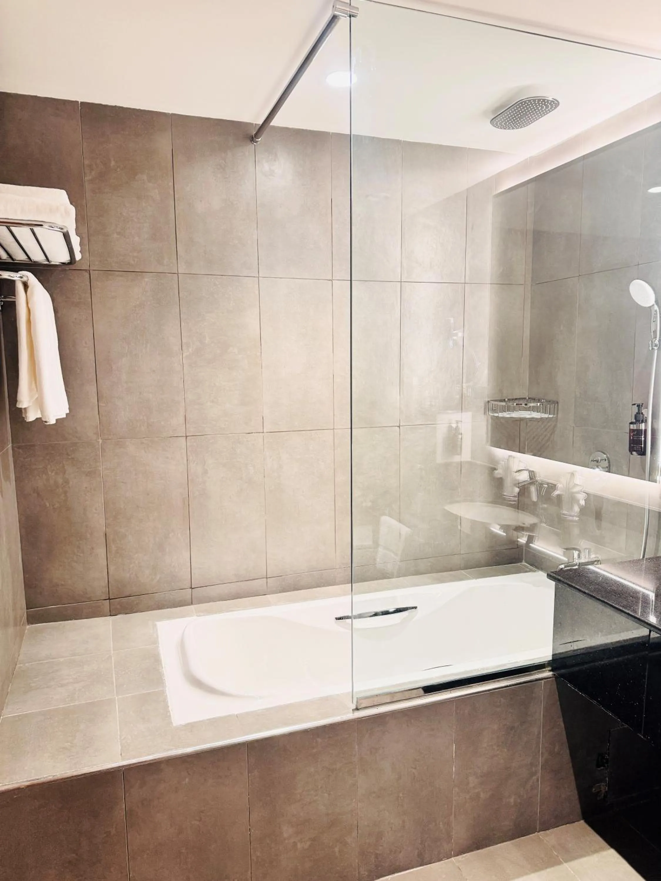 Bath in Kyriad Hotel Salalah