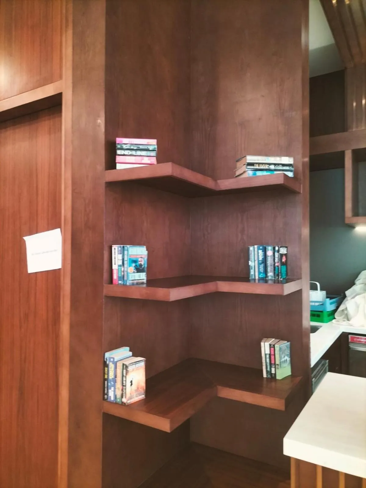 Restaurant/places to eat in Kyriad Hotel Salalah