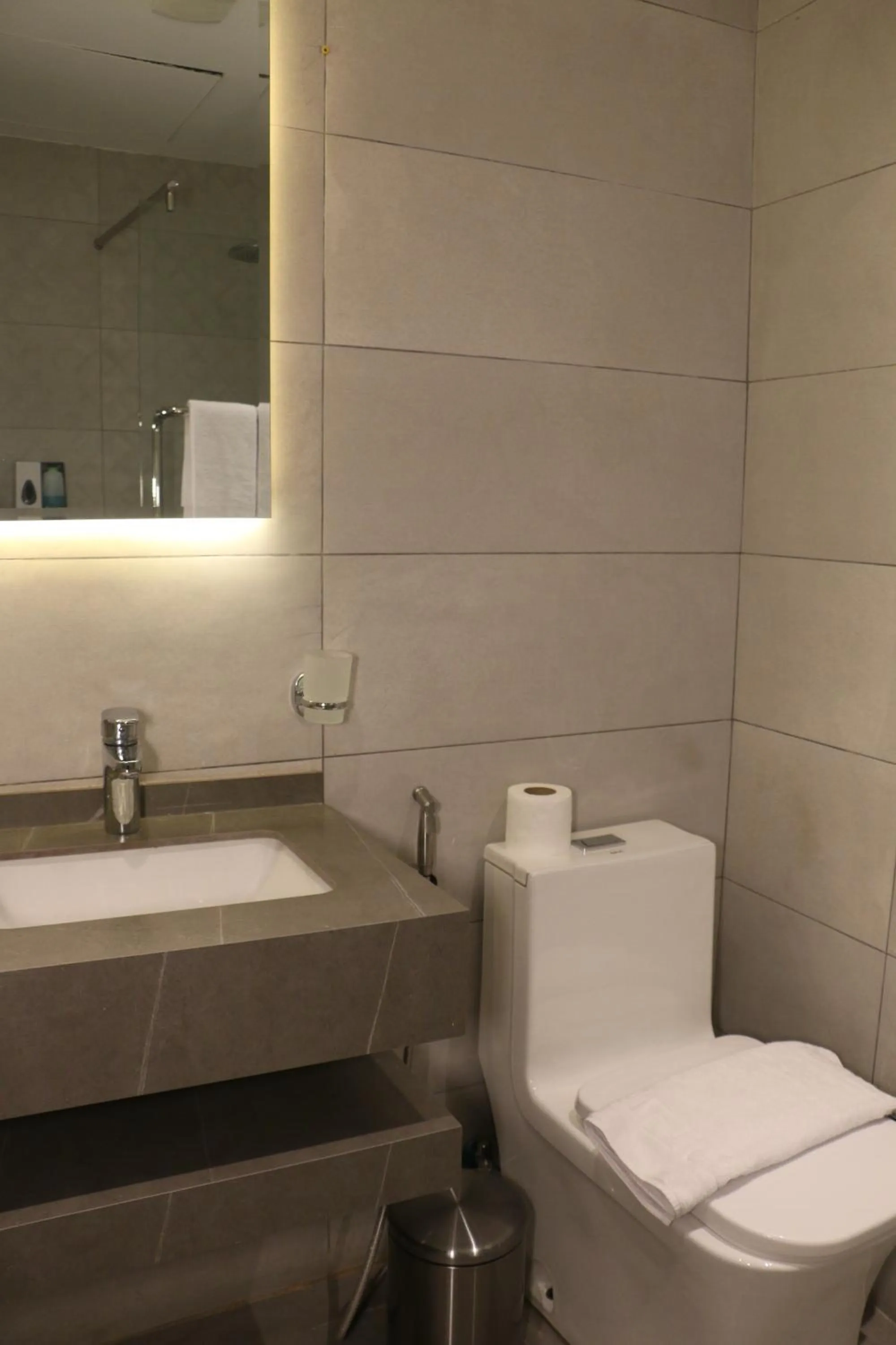 Toilet in Kaya Hotel Amman