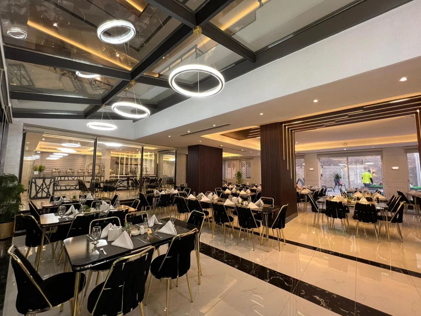 Restaurant/places to eat in Kaya Hotel Amman