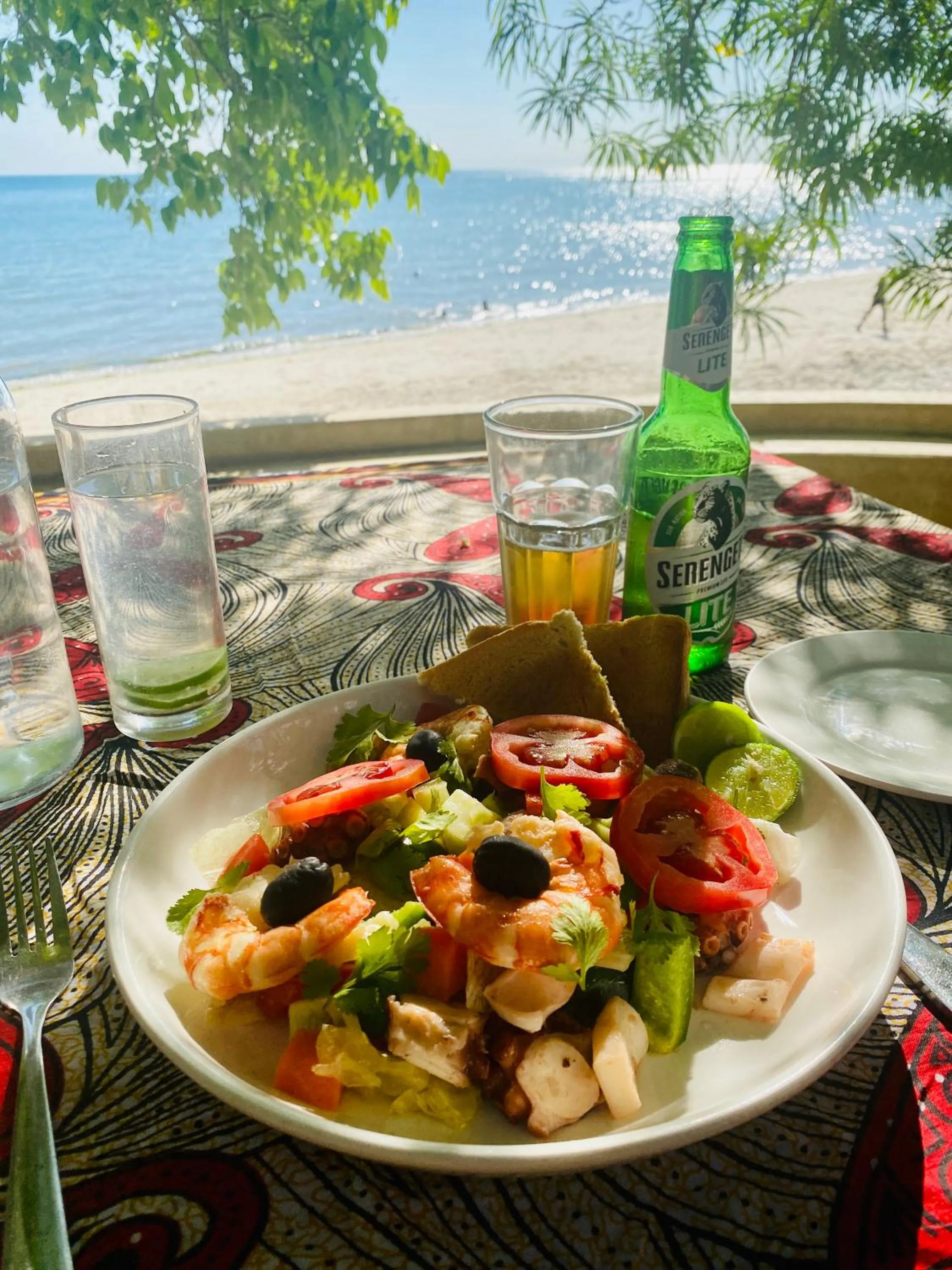 Restaurant/places to eat in Mangrove Lodge