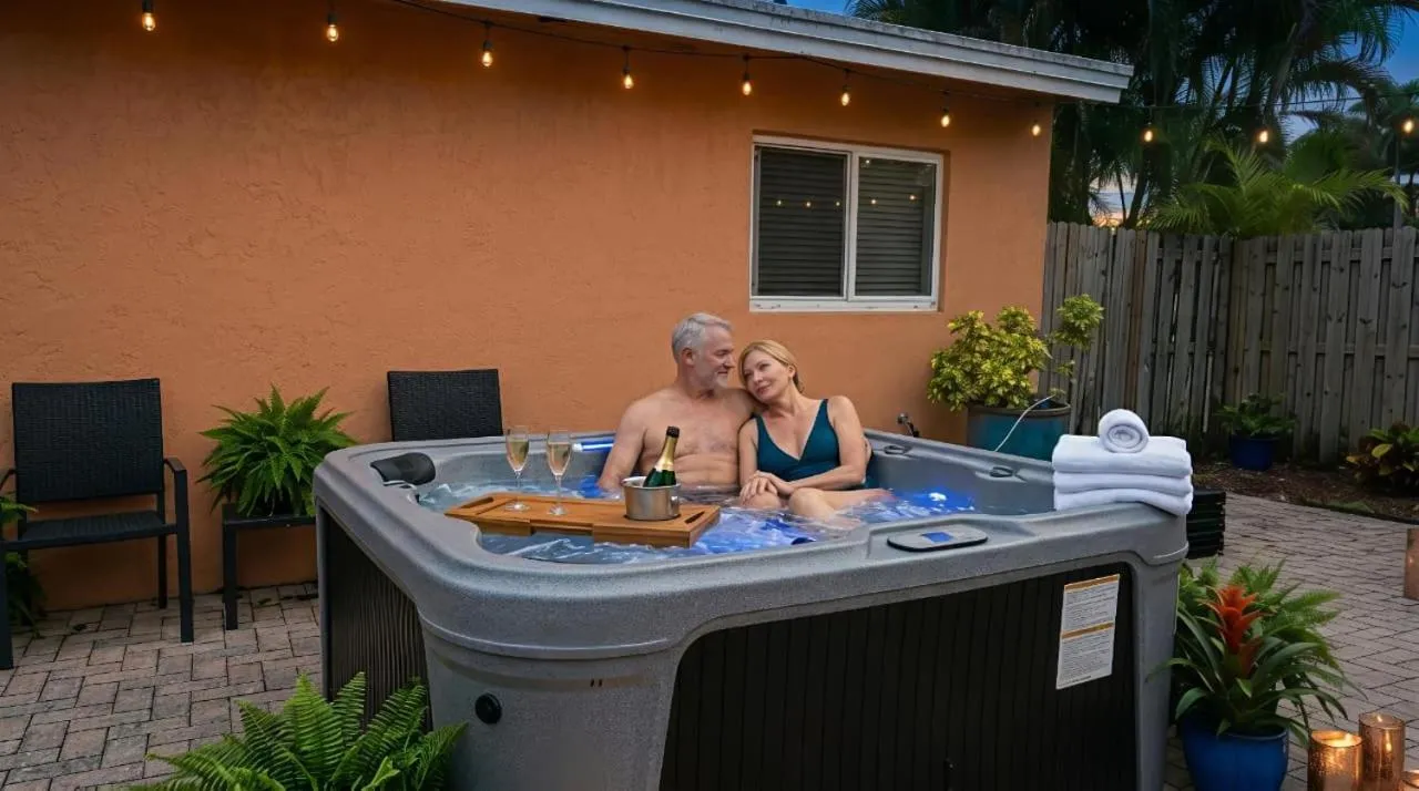 Hidden Gem Vacation Villa w Private Pool & TikiHut