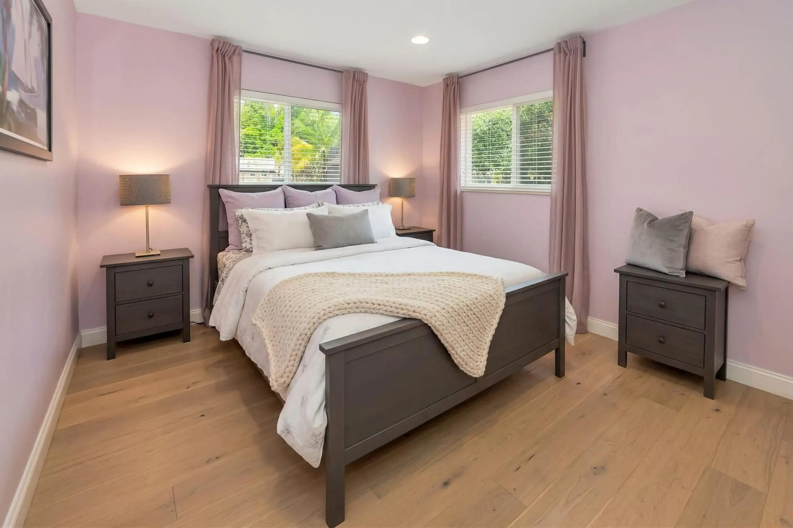 Bed in Hidden Gem Vacation Villa w Private Pool & TikiHut