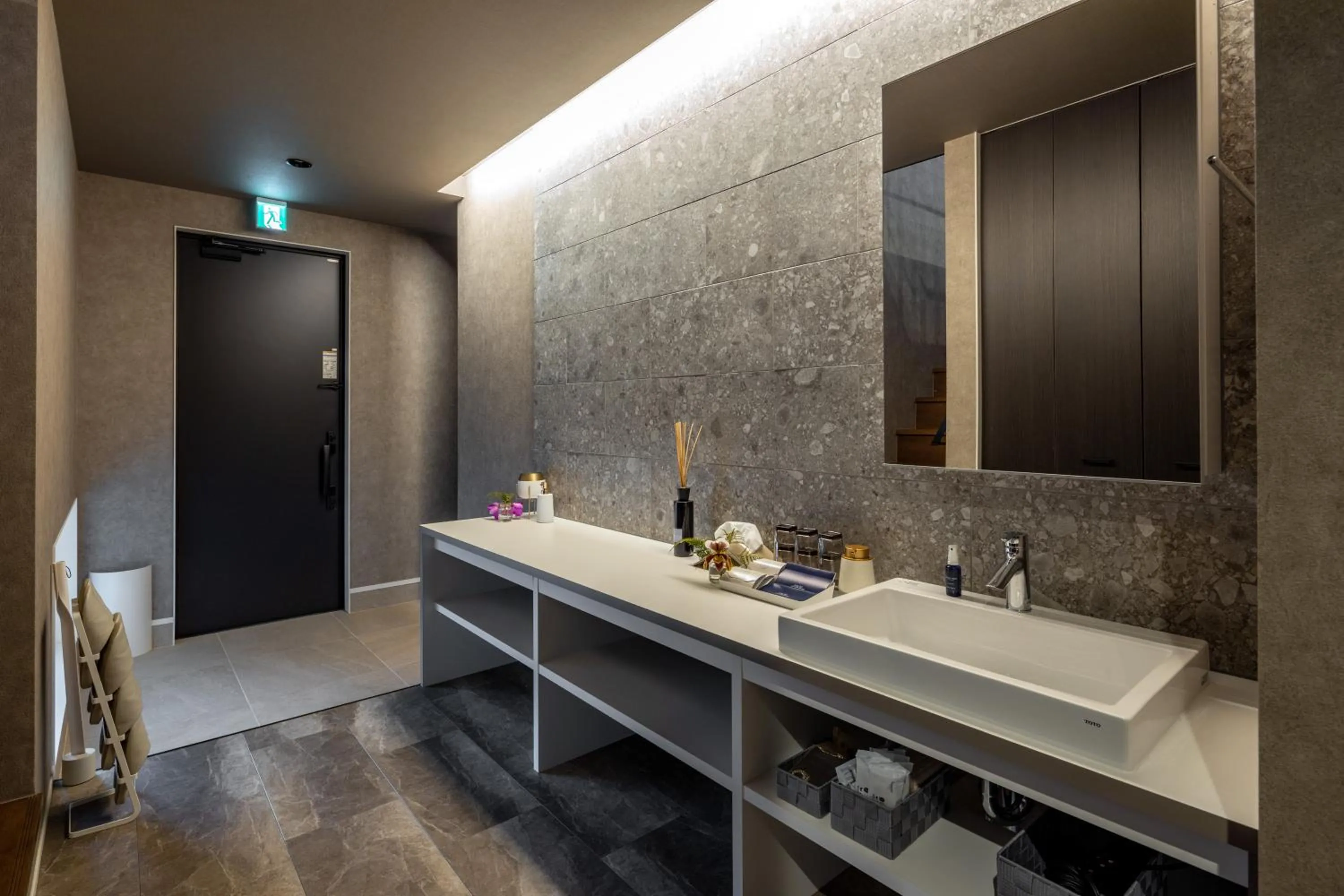 Facade/entrance in villa vacances hamanako