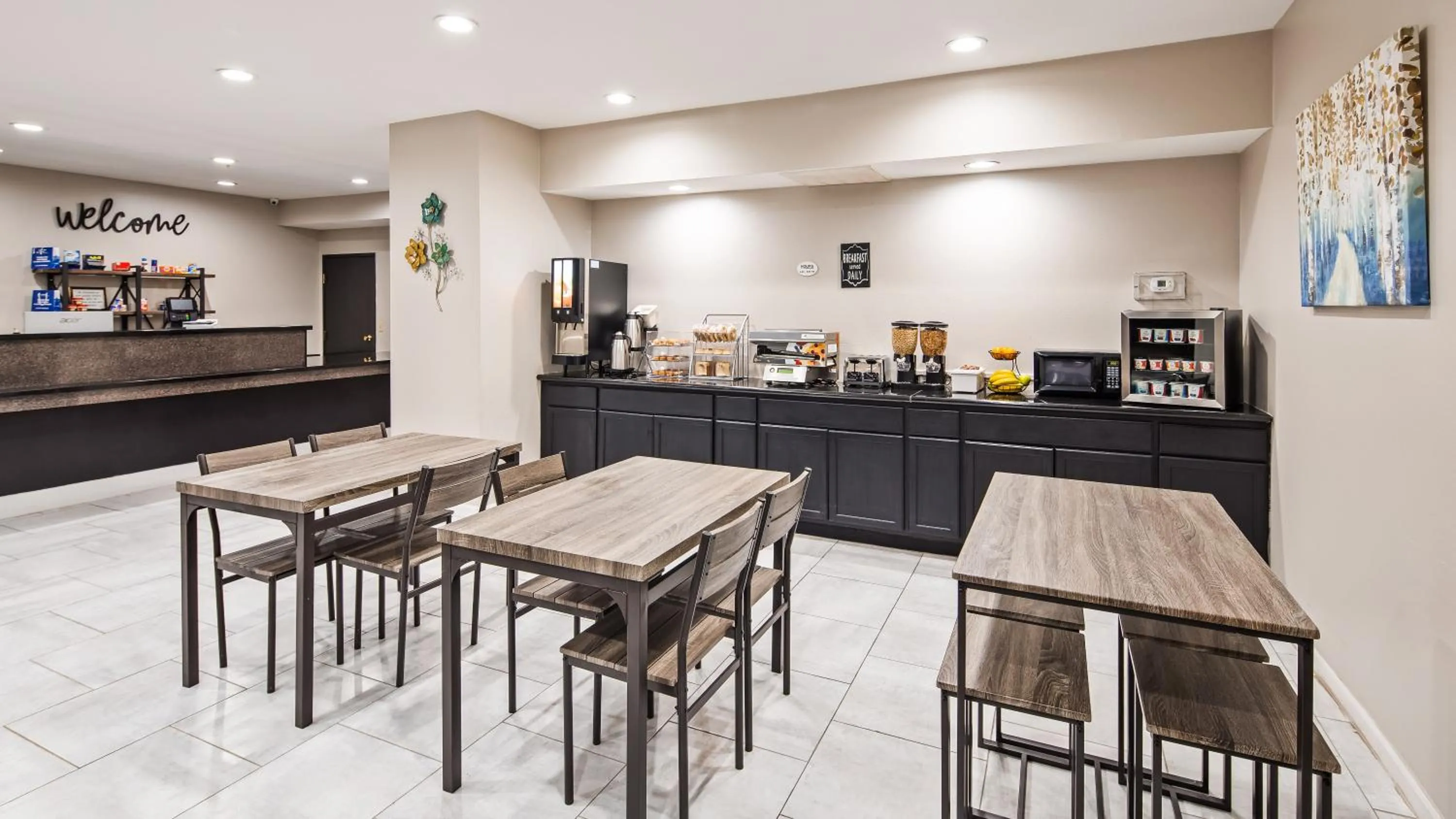 American breakfast in SureStay Hotel by Best Western Orange