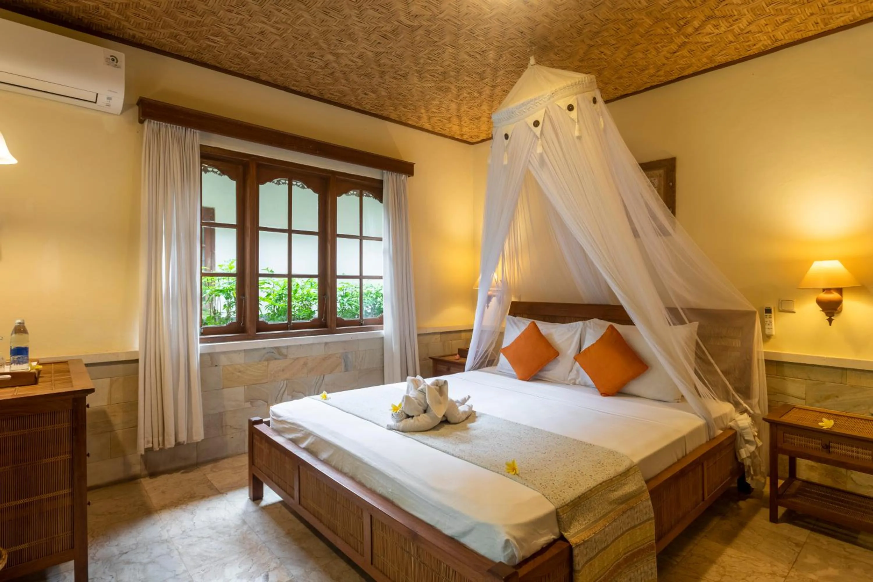 Bed in Nusa Indah Candidasa