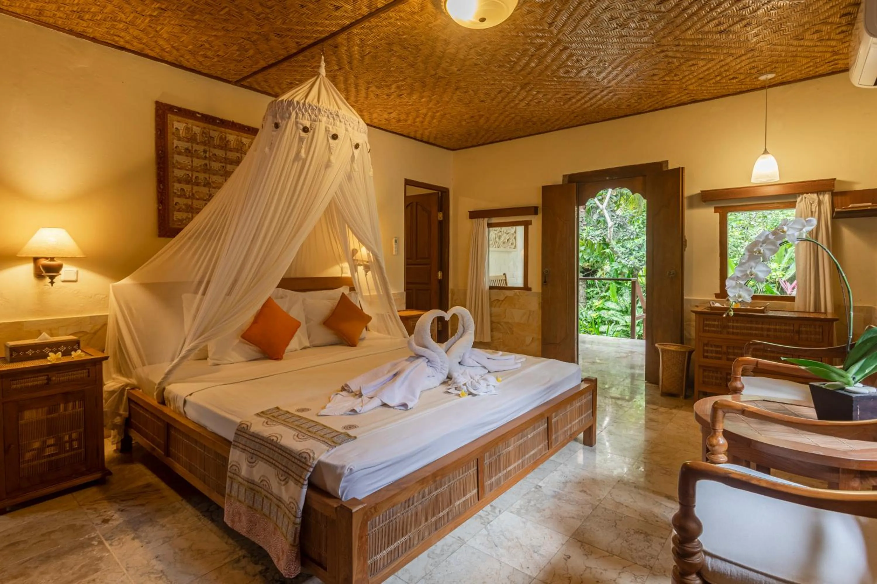 Bed in Nusa Indah Candidasa