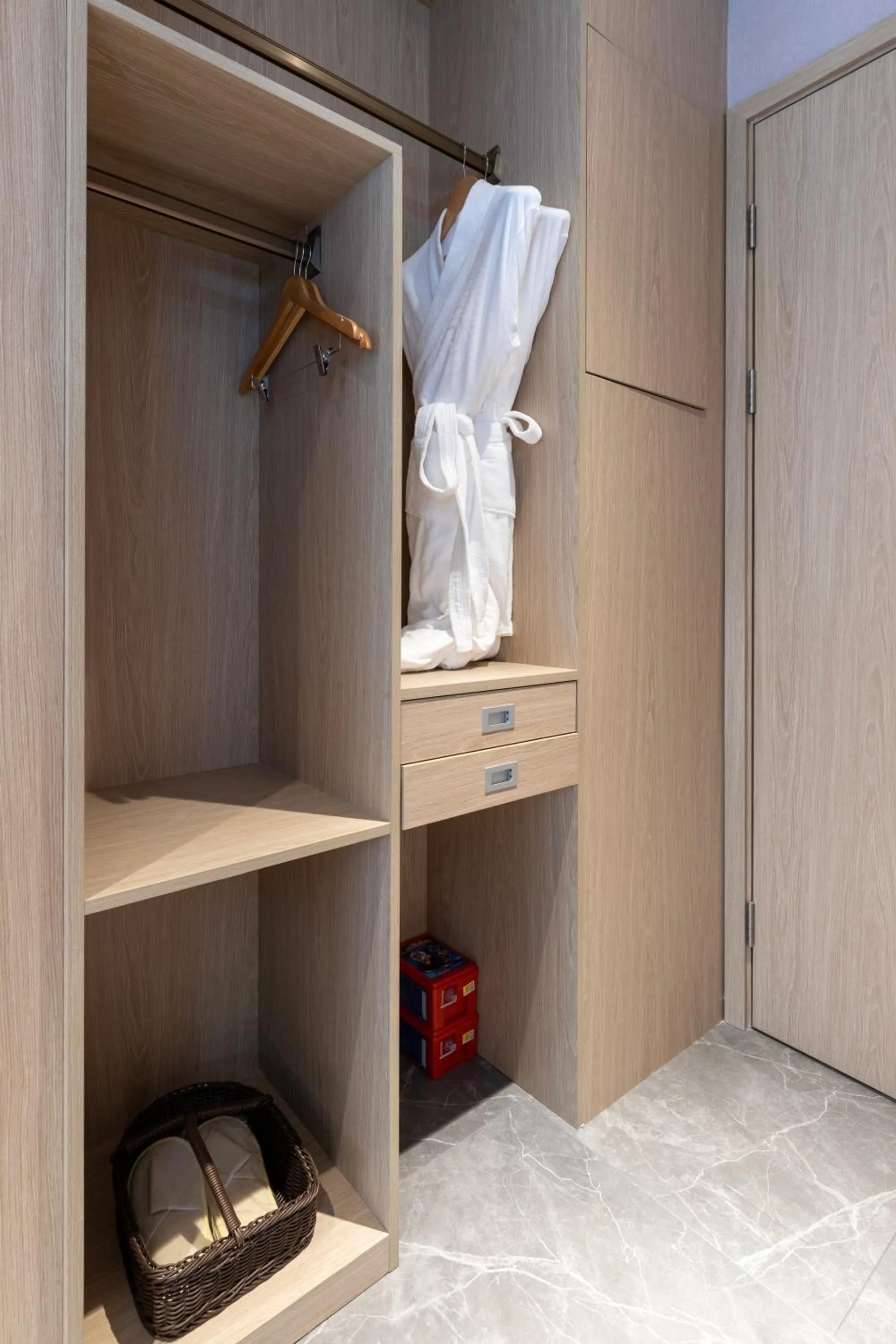 towels in Guangzhou Yunjia Hotel - Airport Terminal 2