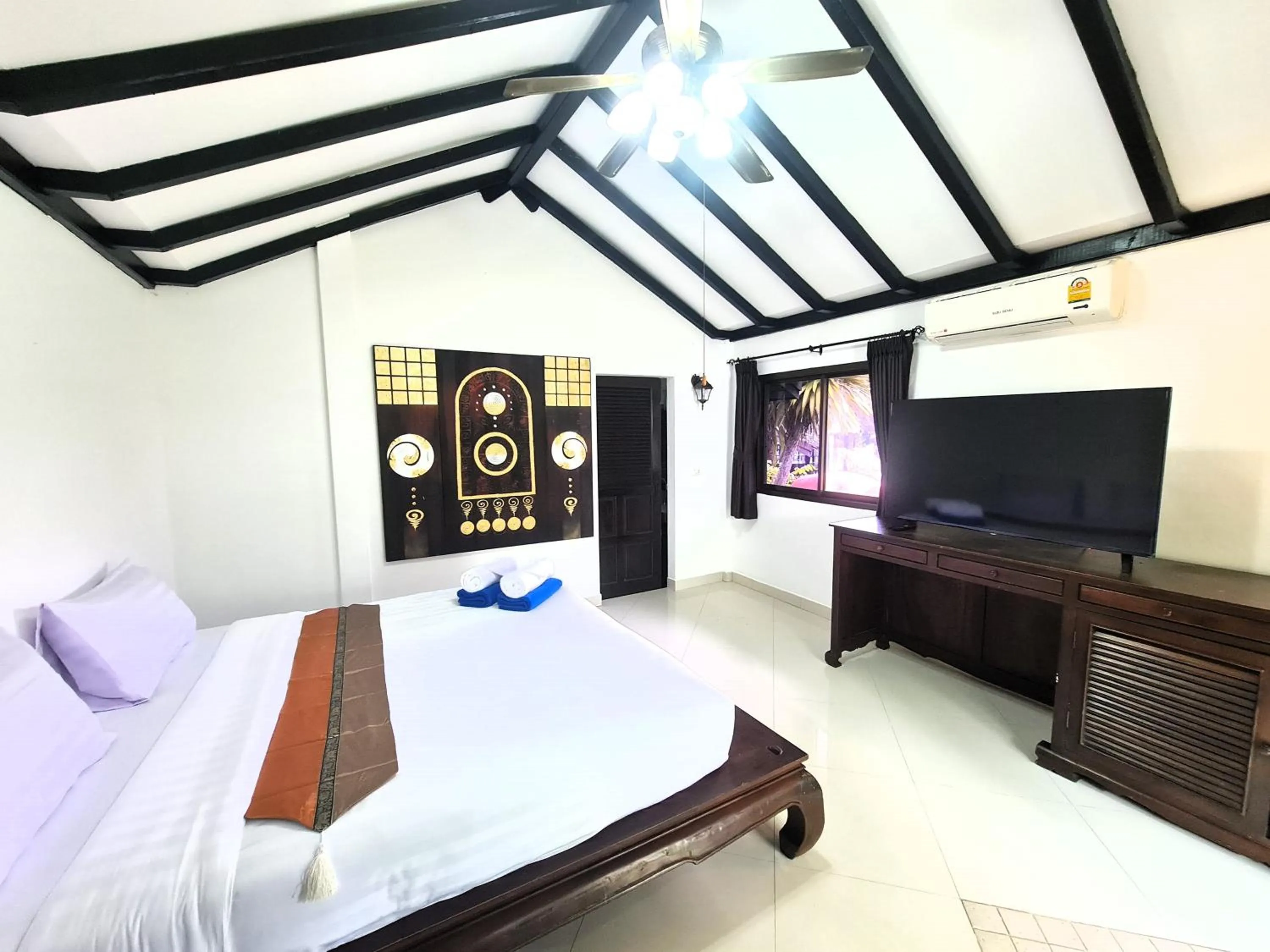 TV and multimedia, Bed in Boomerang Village Resort Kata