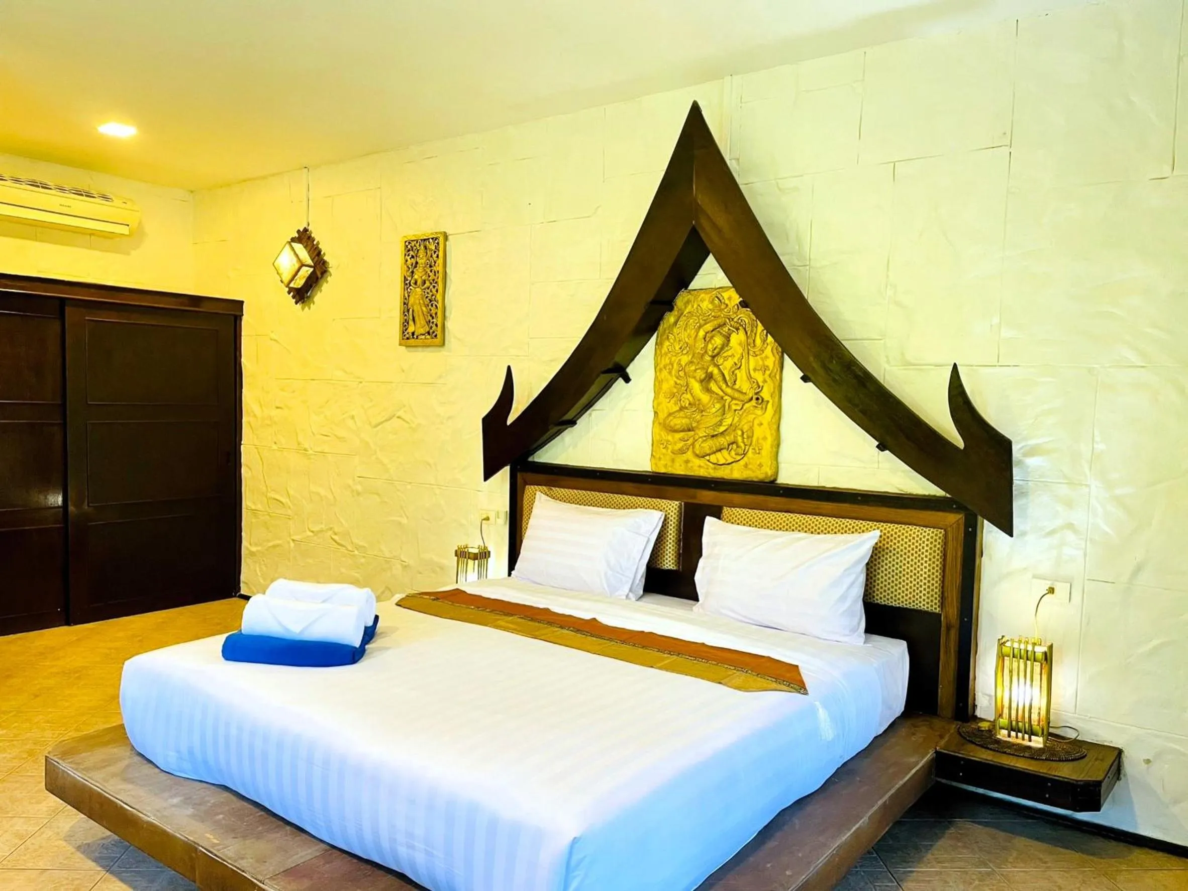 Bed in Boomerang Village Resort Kata