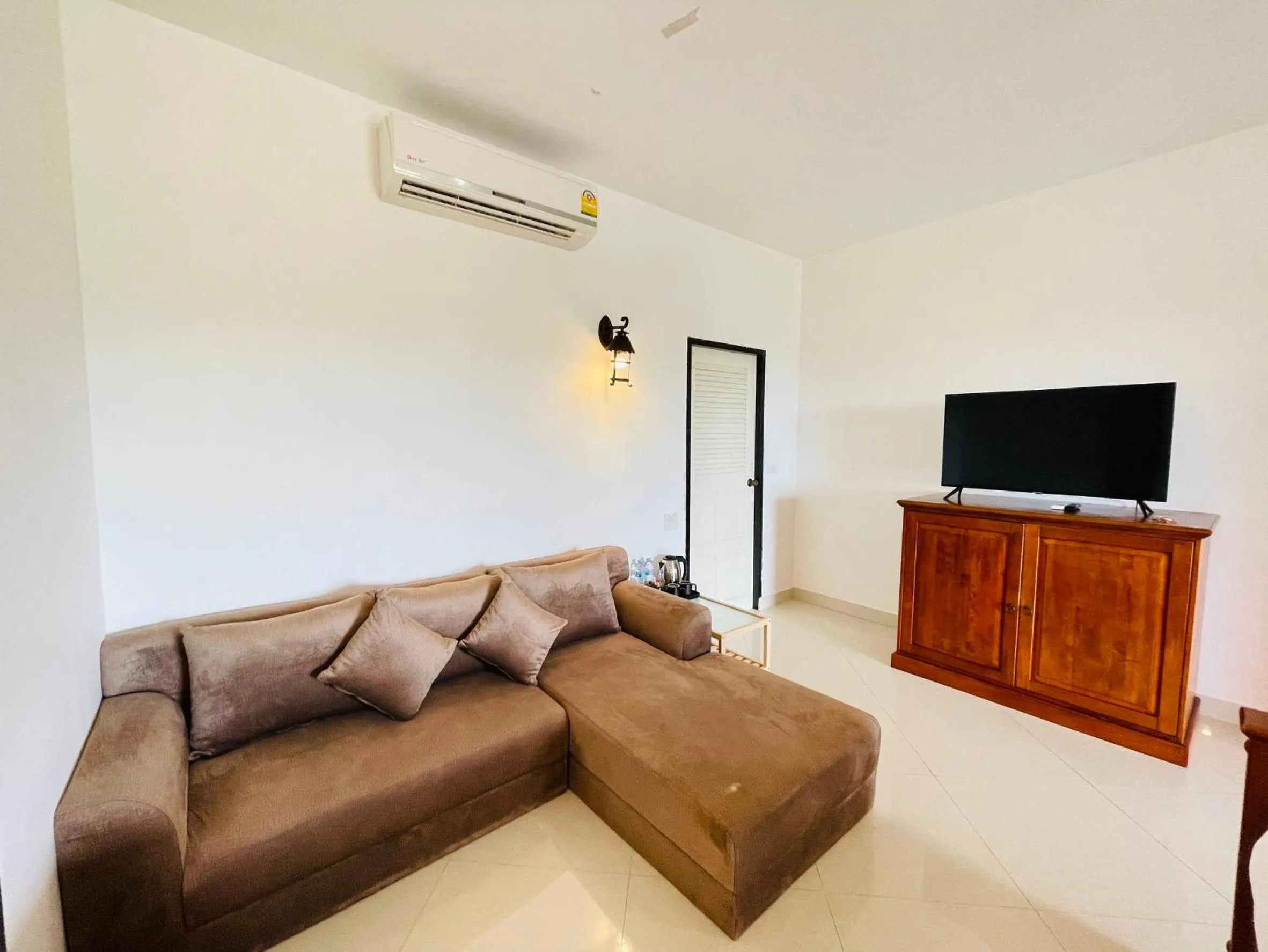 Boomerang Village Resort Kata