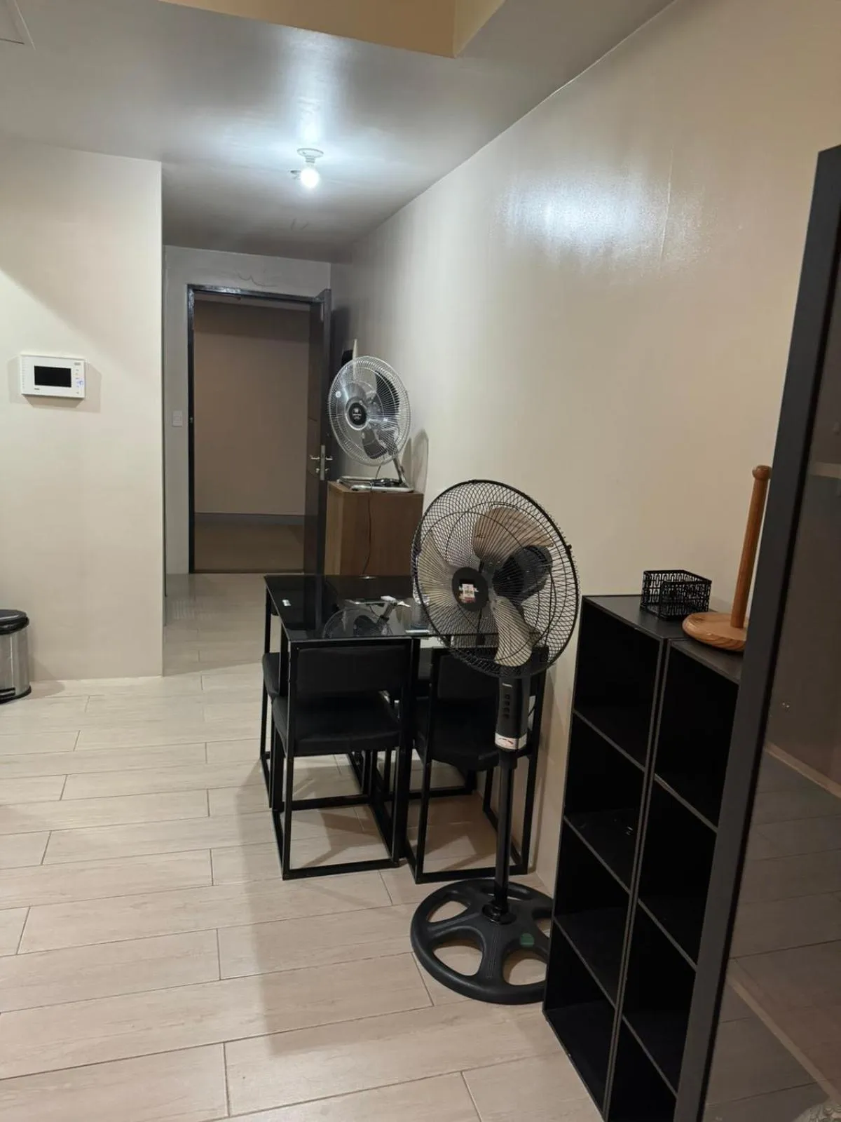 Henry's Newport Condotel