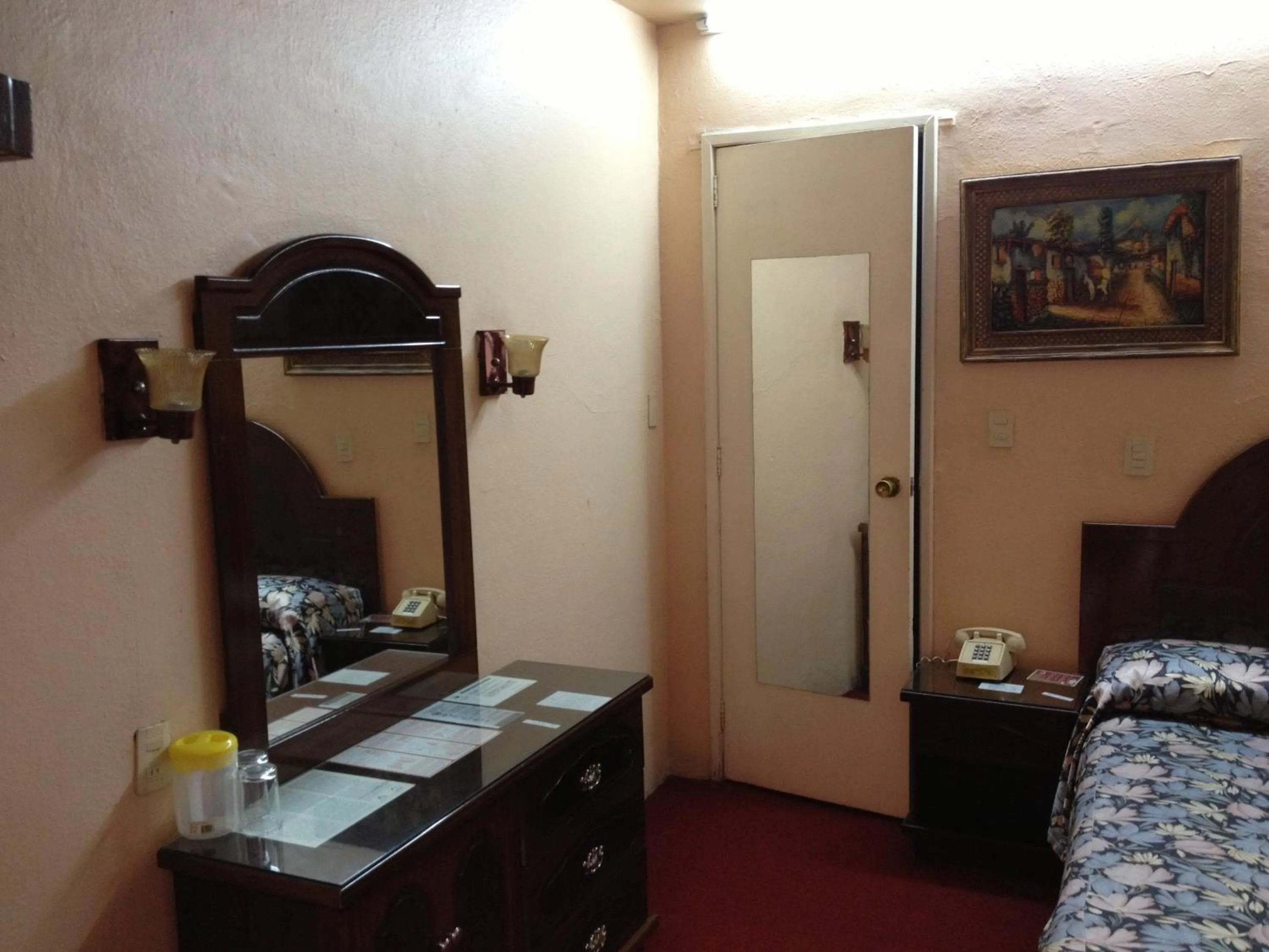 Bed in Hotel Gomez de Celaya