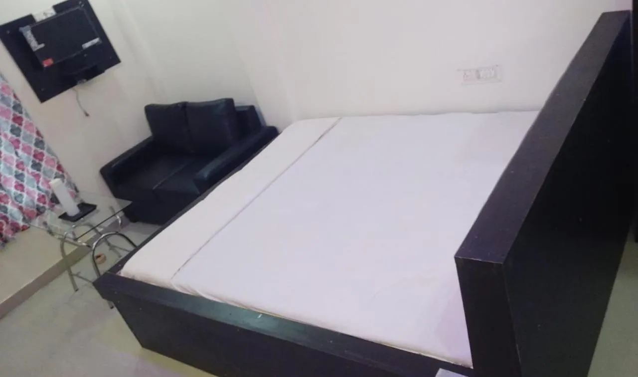 Bed in Sea Land Mandarmani