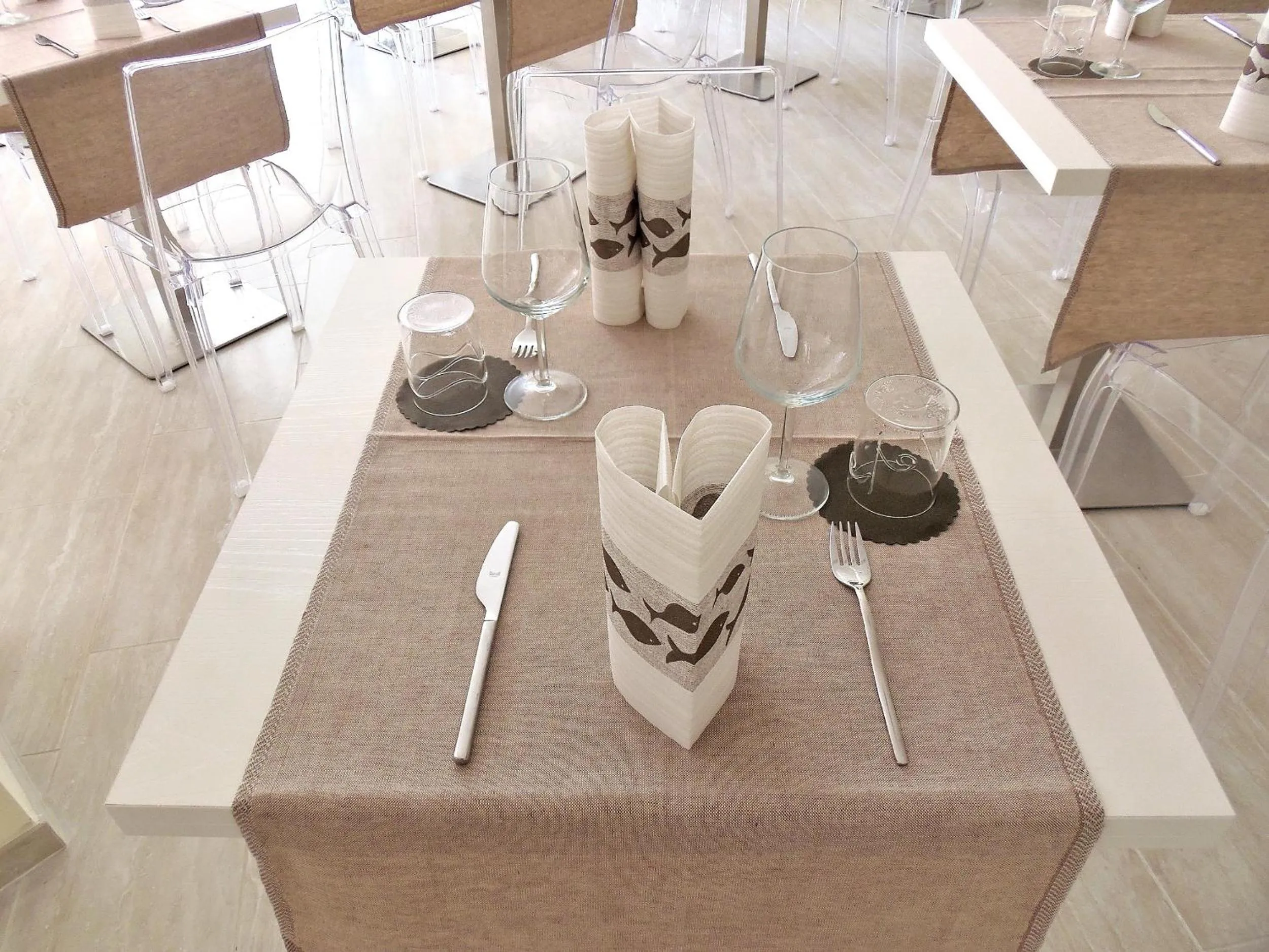 Restaurant/places to eat in Hotel Lido Inn