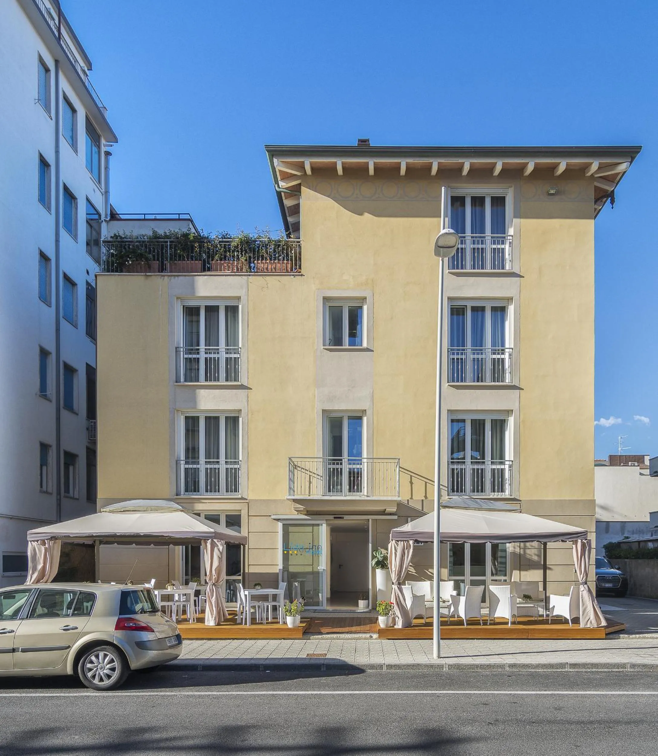 Facade/entrance in Hotel Lido Inn