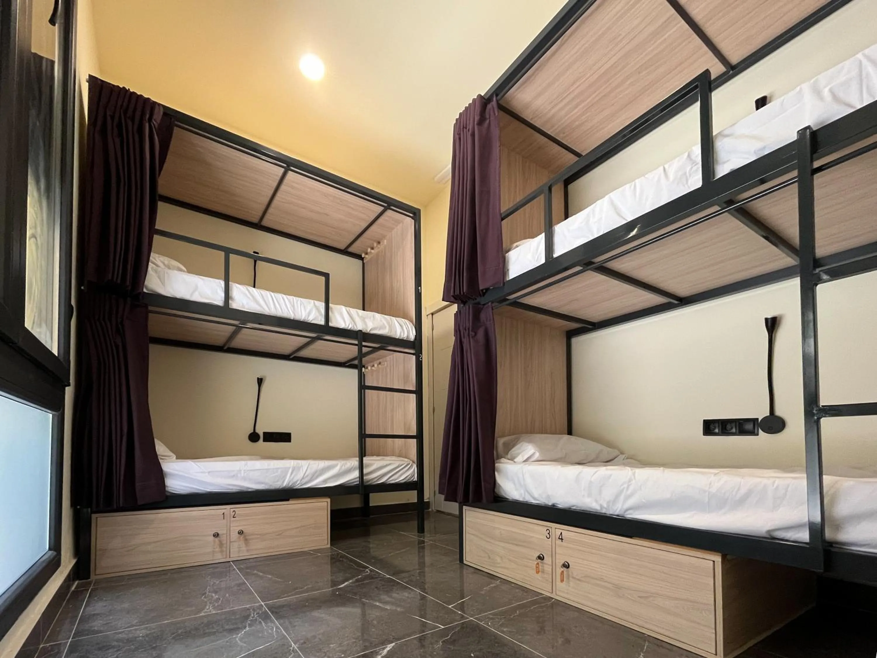Bed in Multi Hostel Lavapies