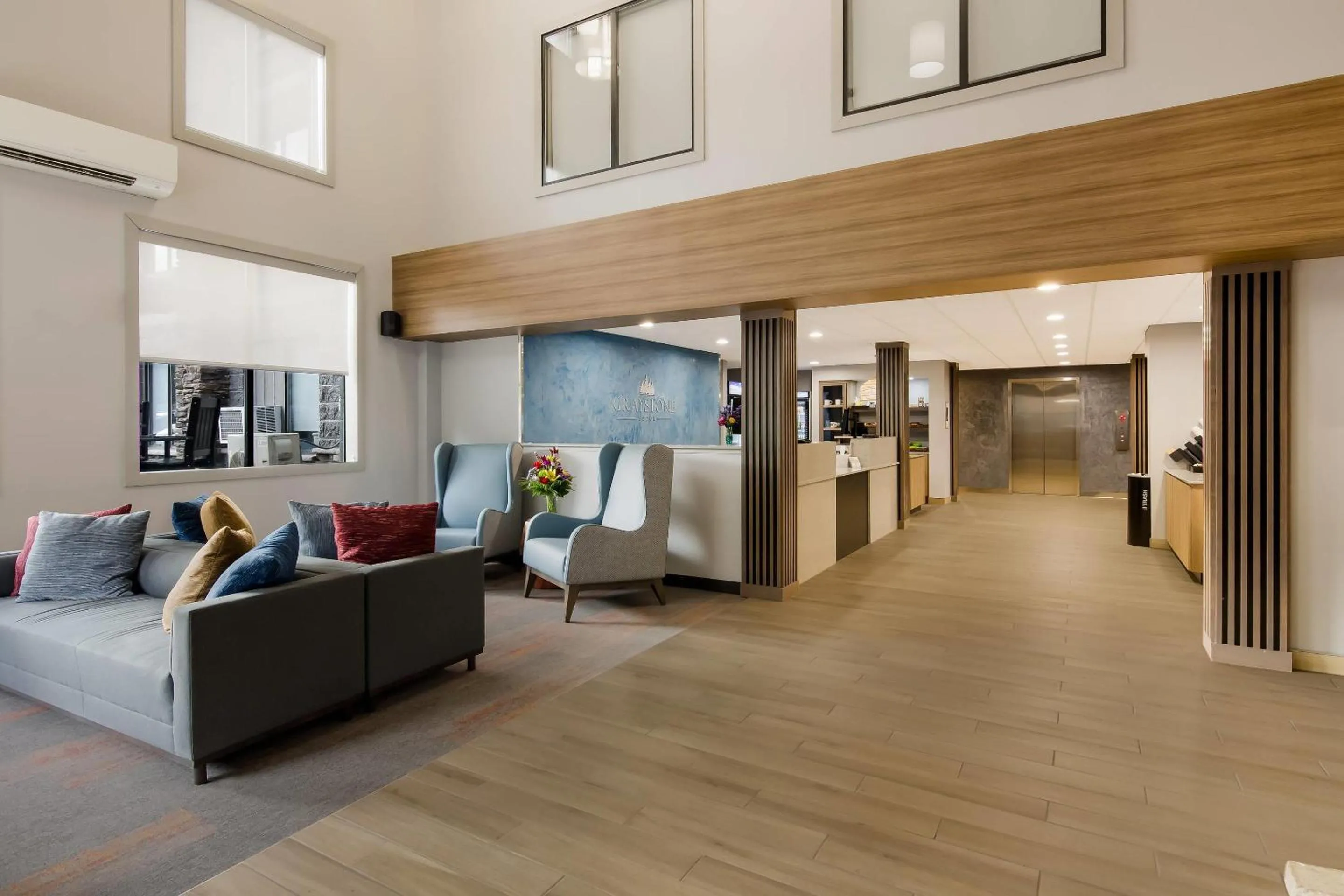 Lobby or reception in Graystone Lodge, an Ascend Collection Hotel