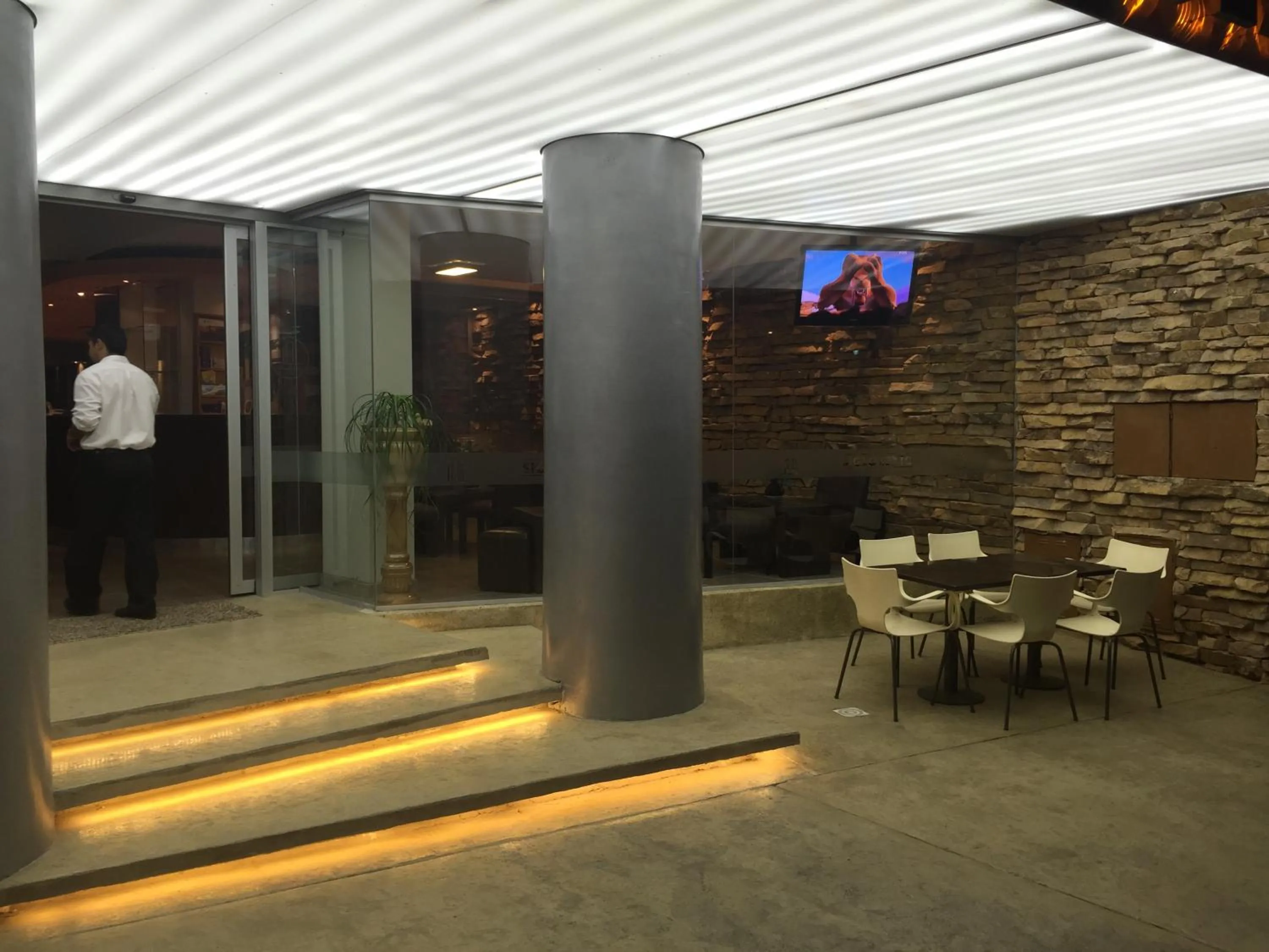 Facade/entrance in Hotel Siglo Sexto