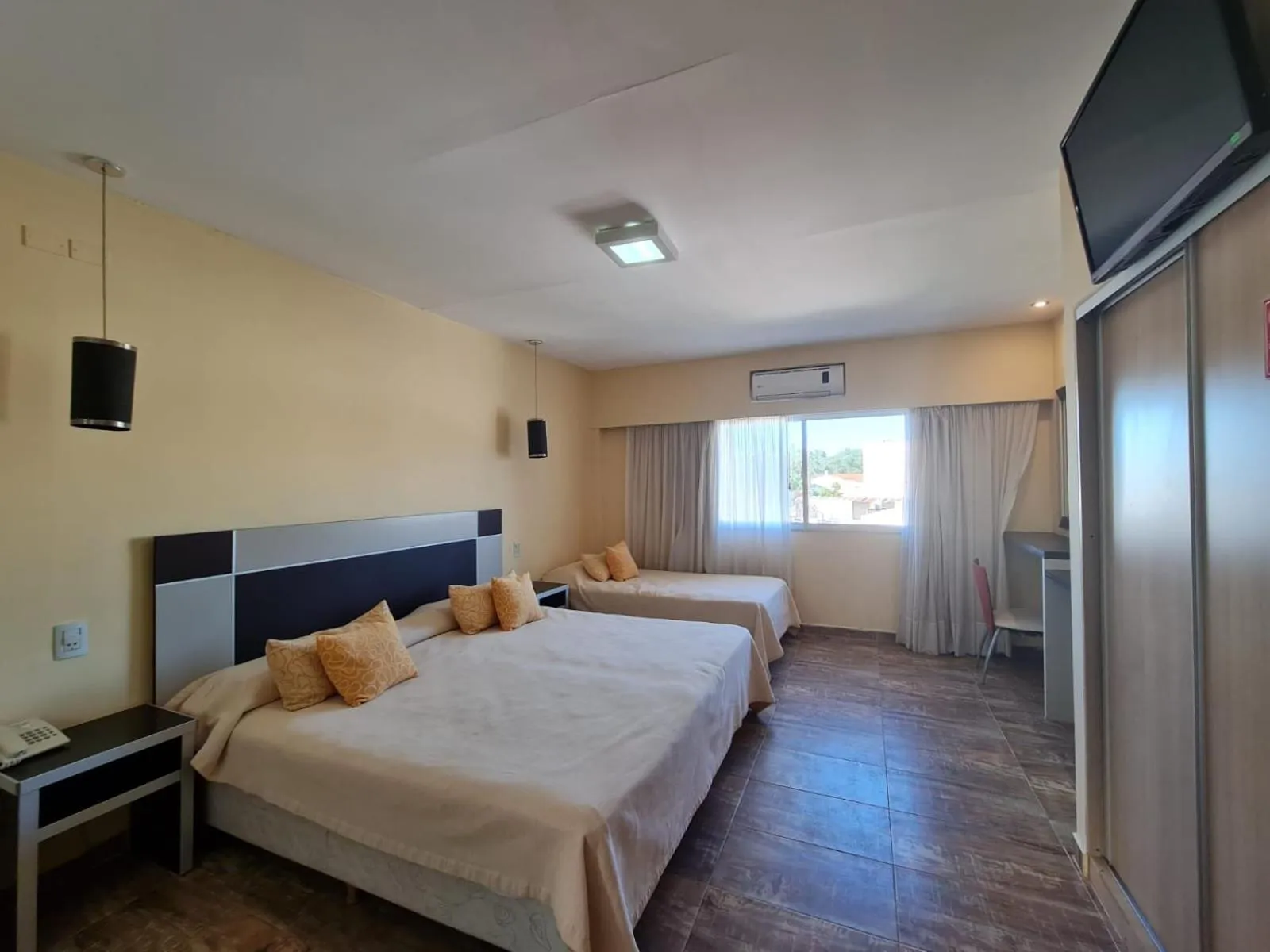 Photo of the whole room in Hotel Siglo Sexto