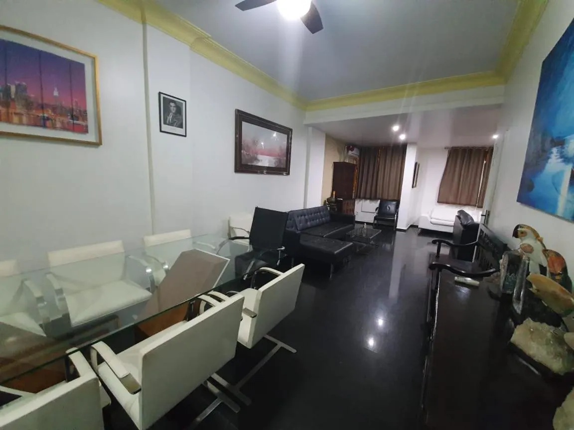 The best Copacabana Luxury Design 3 Bedroom room 3 bathroom 85 inch cinema tv top location