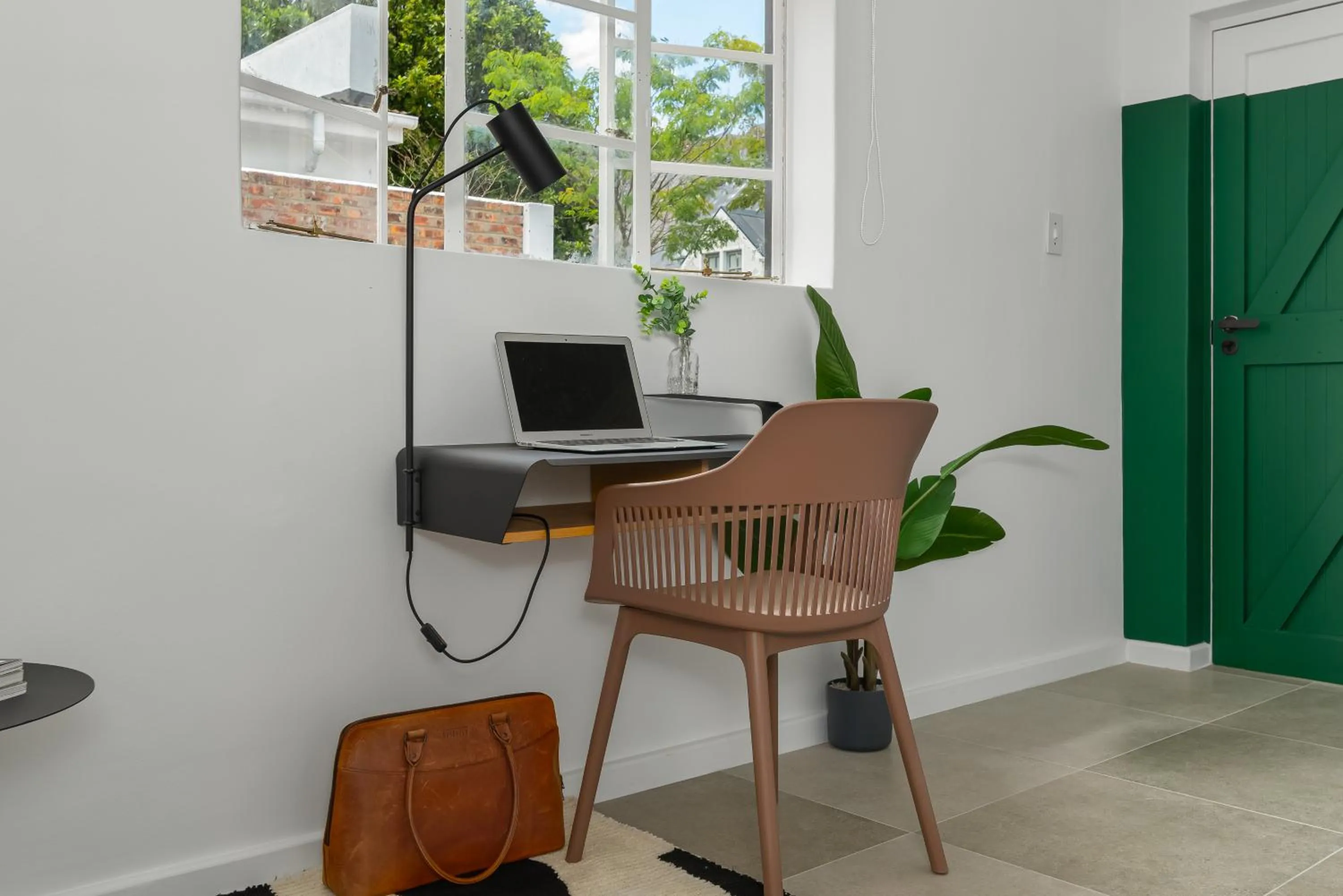 Business facilities in Neighbourgood Franschhoek