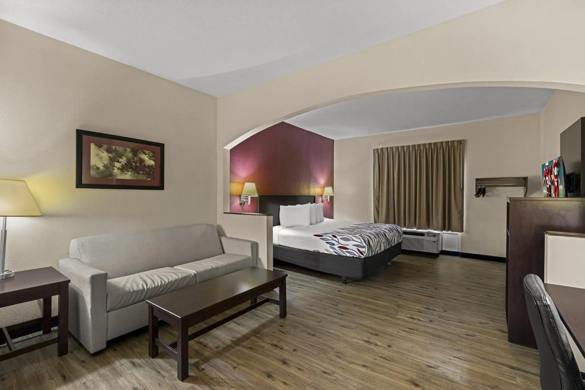 Bedroom, Bed in Red Roof Inn & Suites Albany, GA