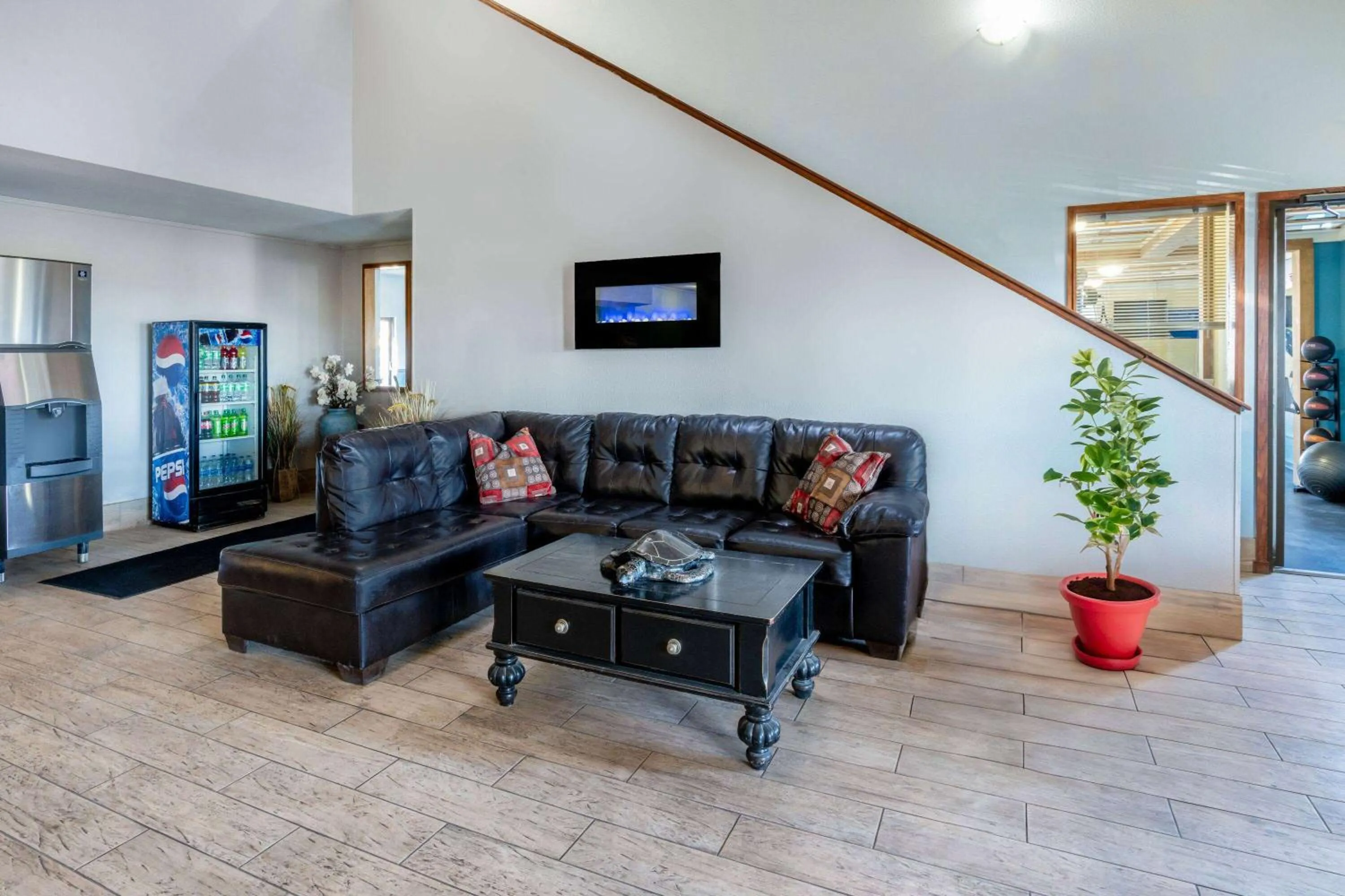 Lobby or reception in Days Inn by Wyndham Lamar