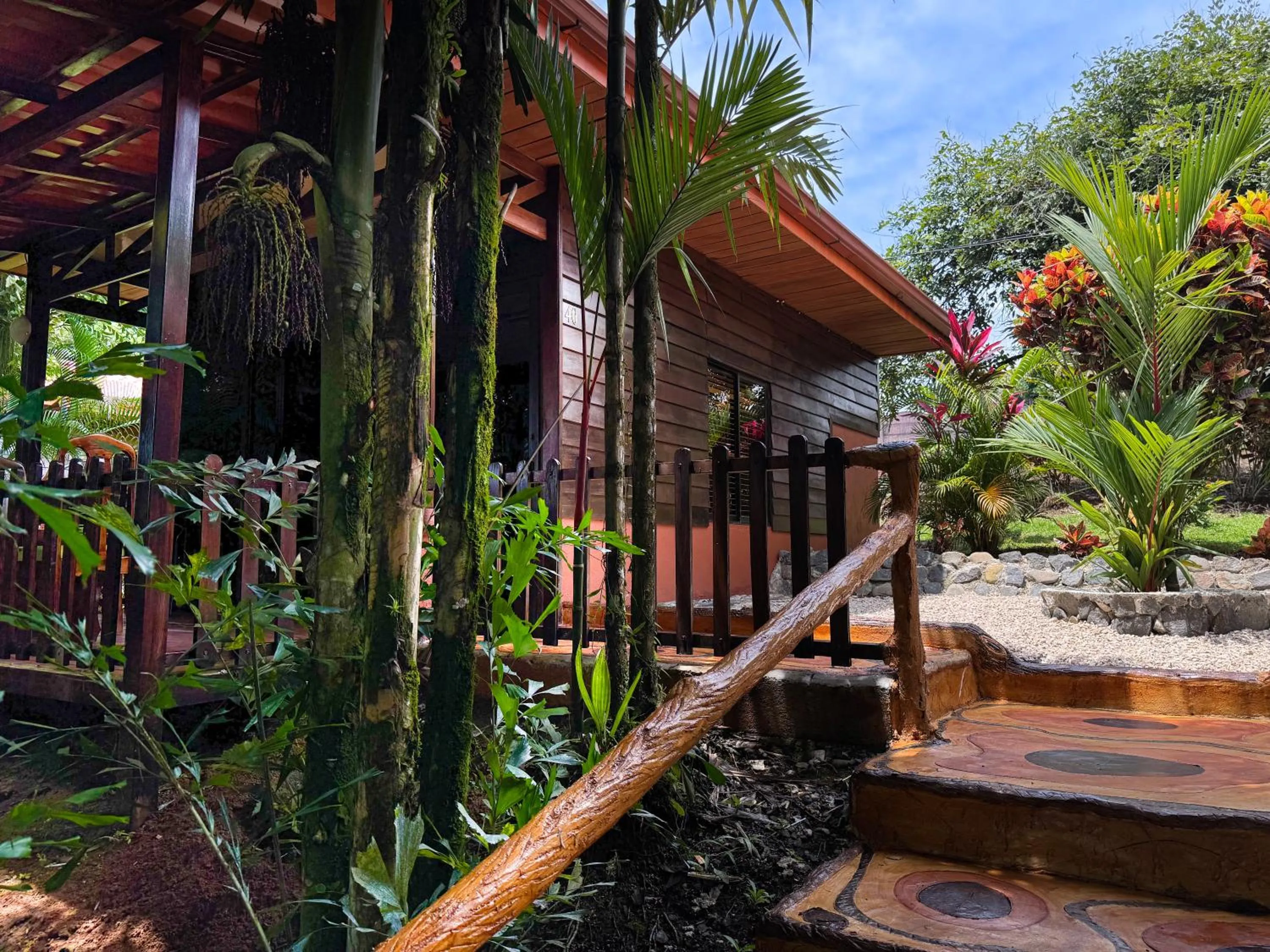 Garden in Hotel Heliconias Nature Inn & Hot Springs