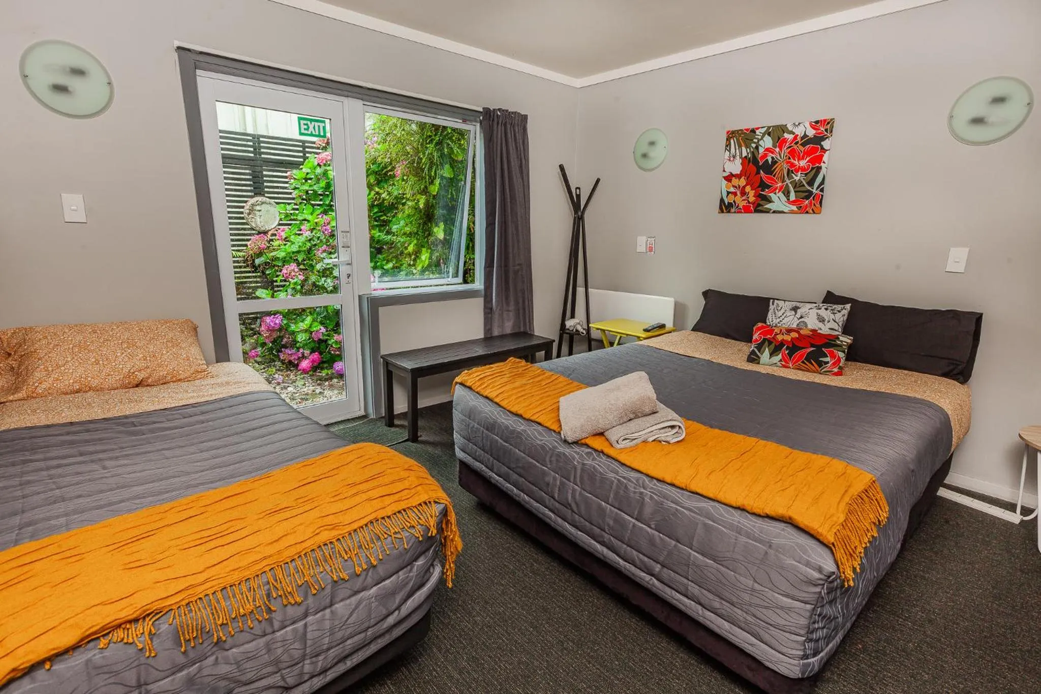 Bedroom, Bed in Ivorytowers Accommodation