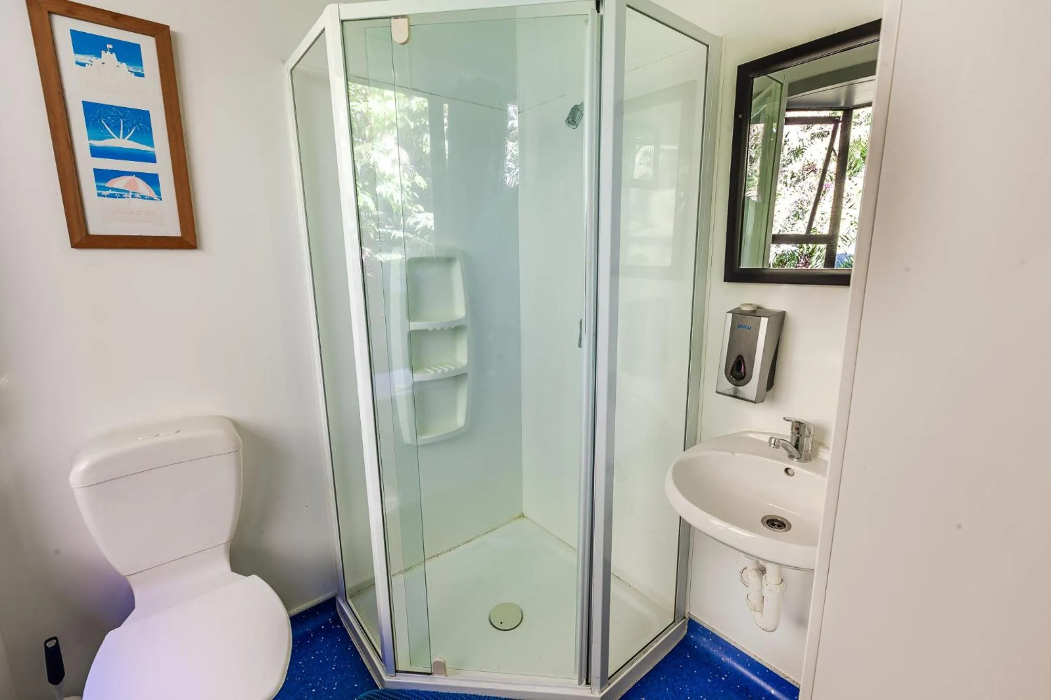 Shower in Ivorytowers Accommodation