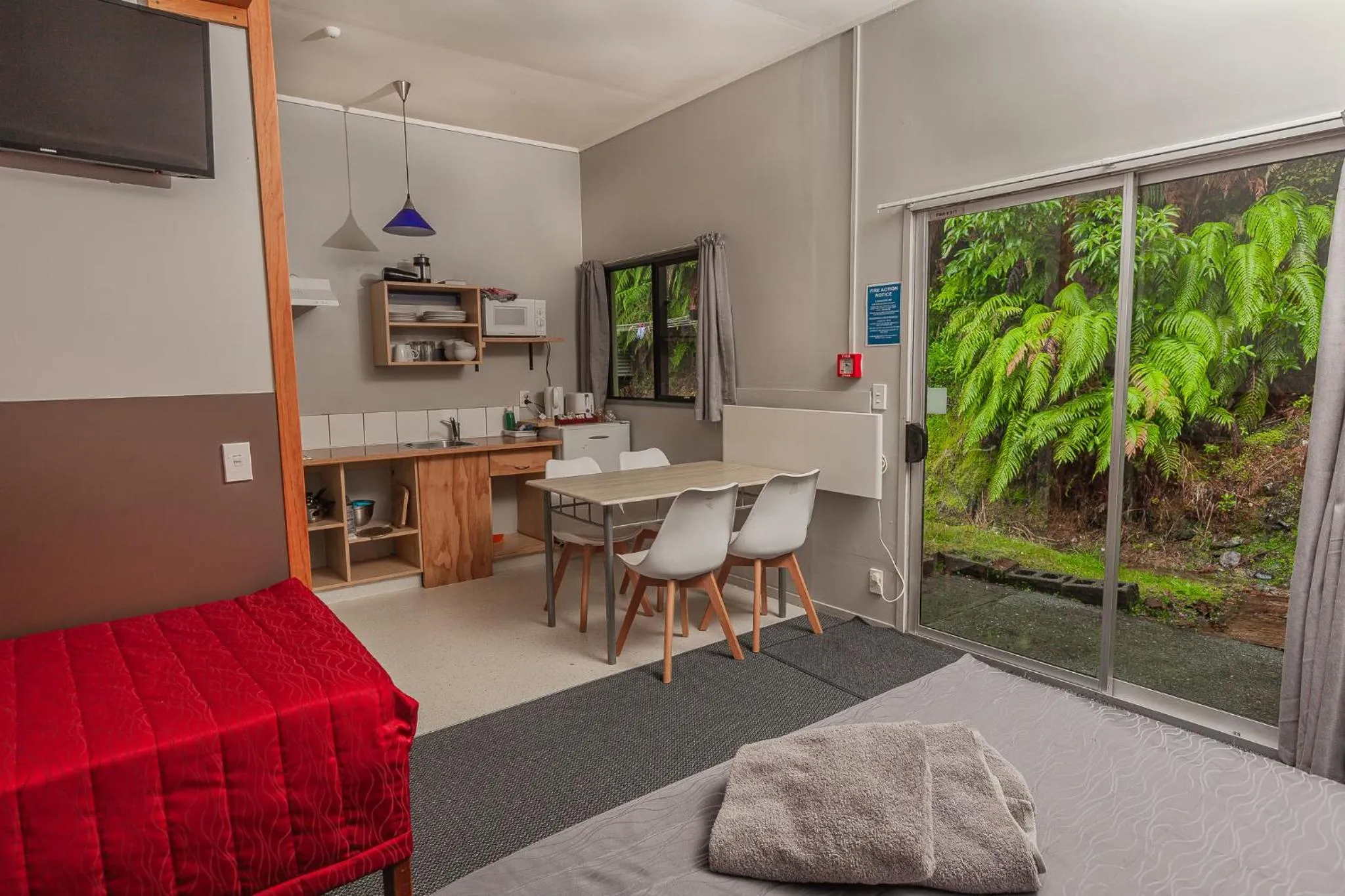 TV and multimedia in Ivorytowers Accommodation