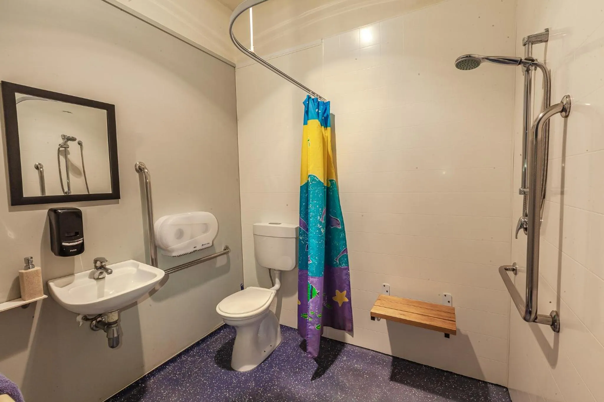 Shower in Ivorytowers Accommodation