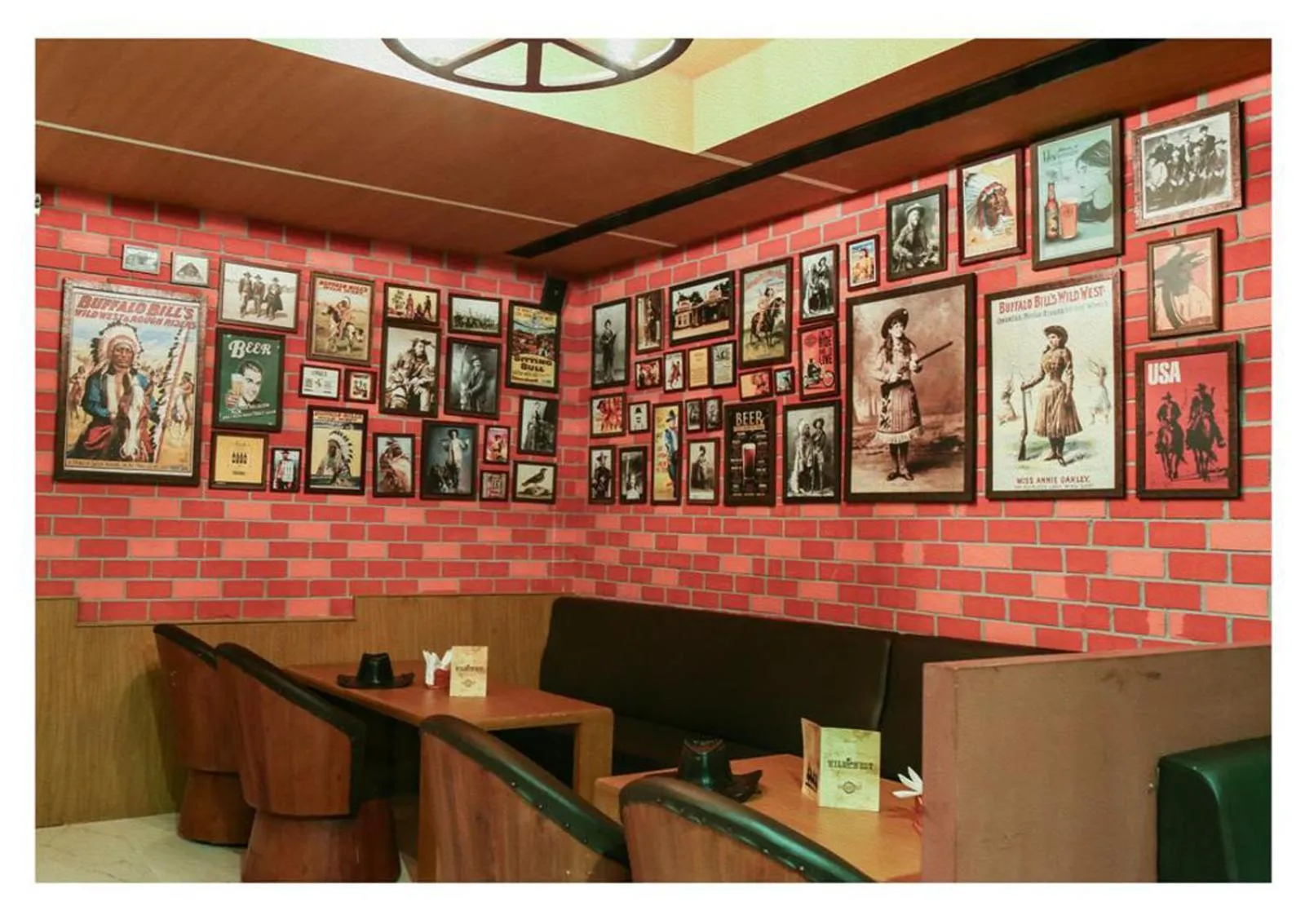 Lounge or bar in Poppys Hotel Madurai