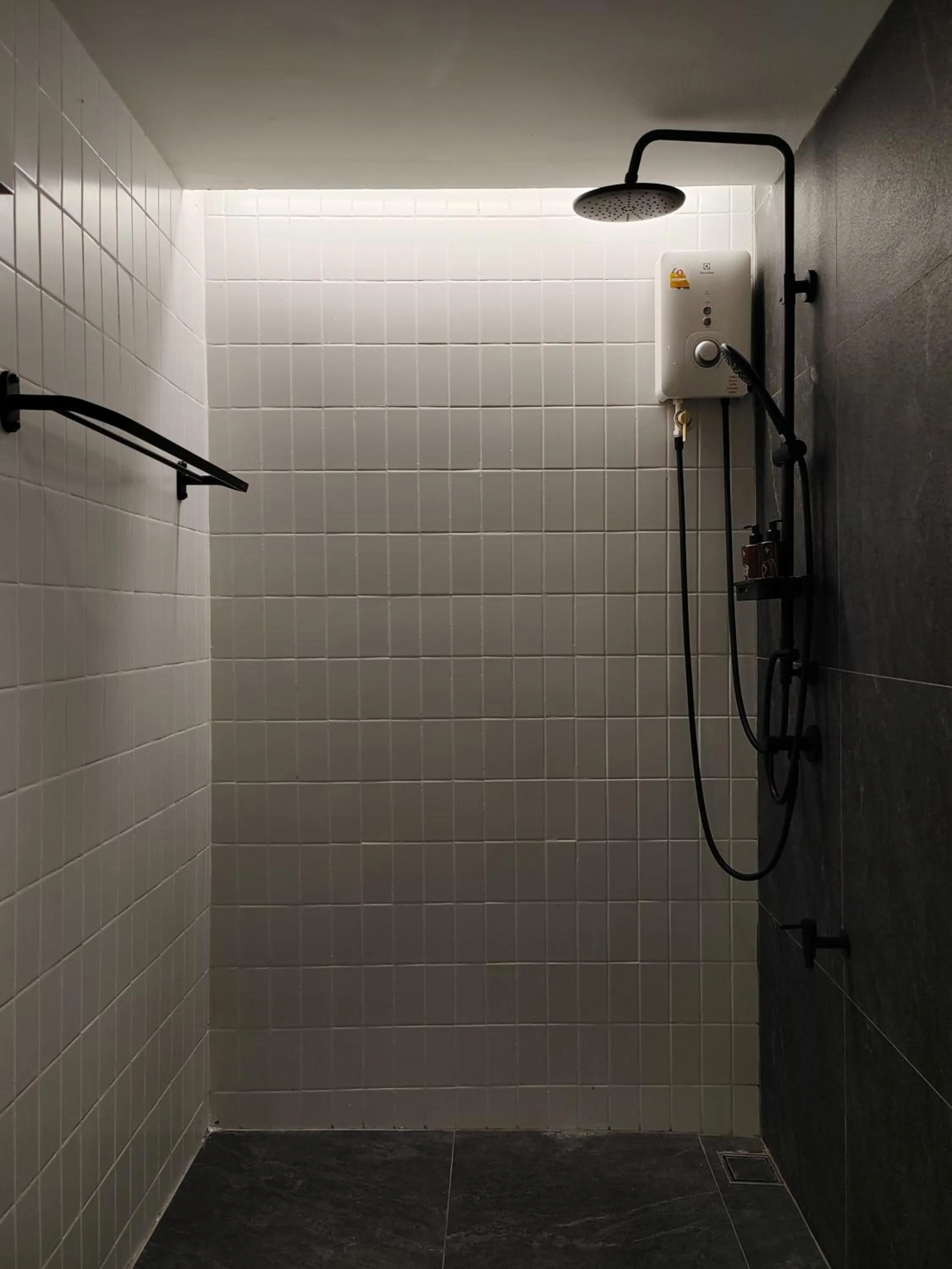 Shower in Sense of Haiya