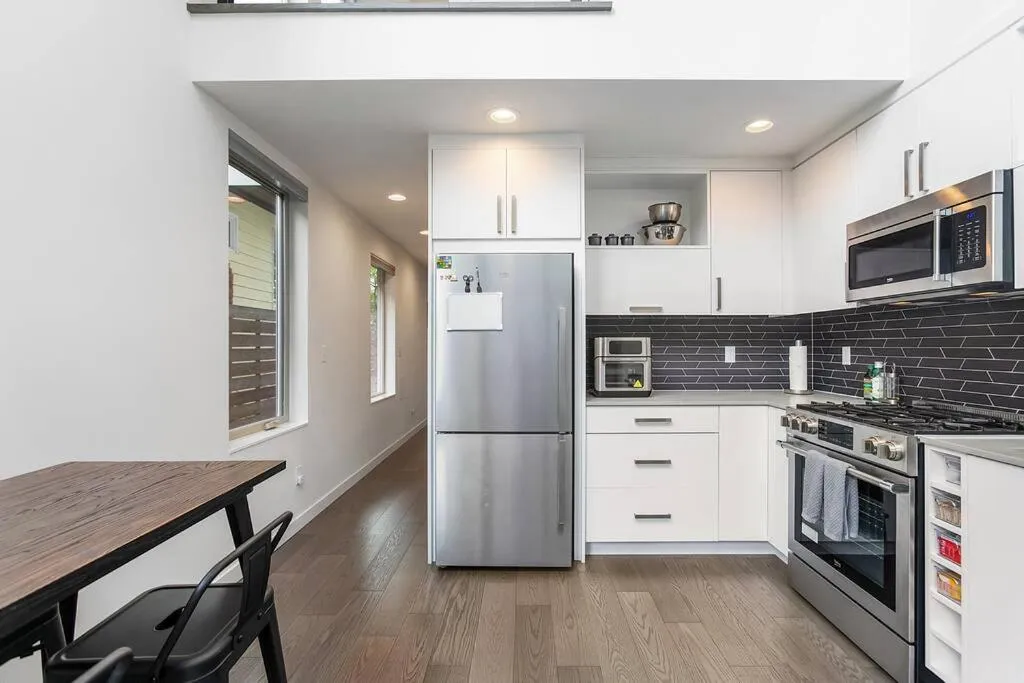 Autumn Leaves in Jefferson Park