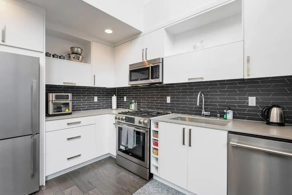 Autumn Leaves in Jefferson Park