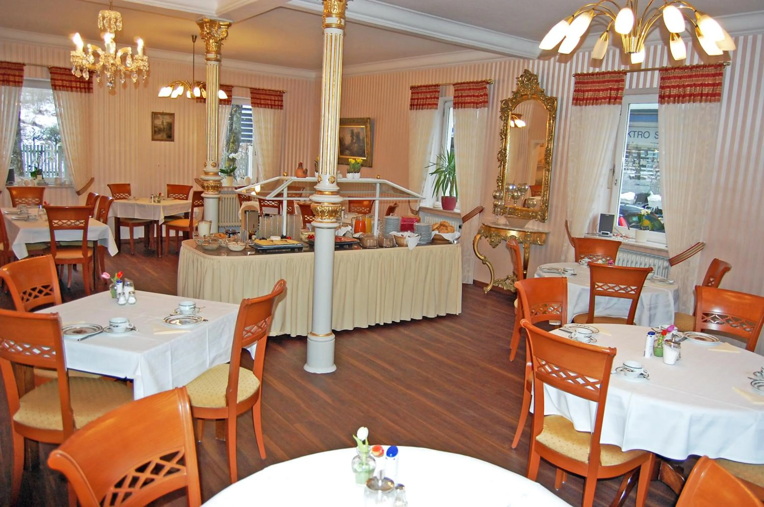 Restaurant/places to eat in Hotel Marienhof