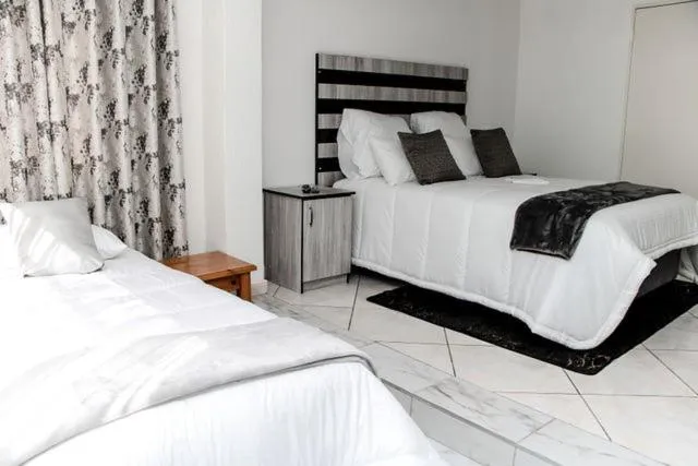 Bed in Meredale Lodge