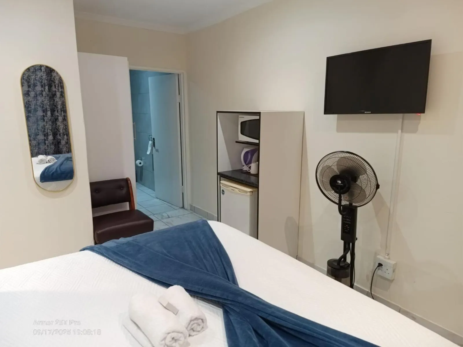 Bed in Meredale Lodge