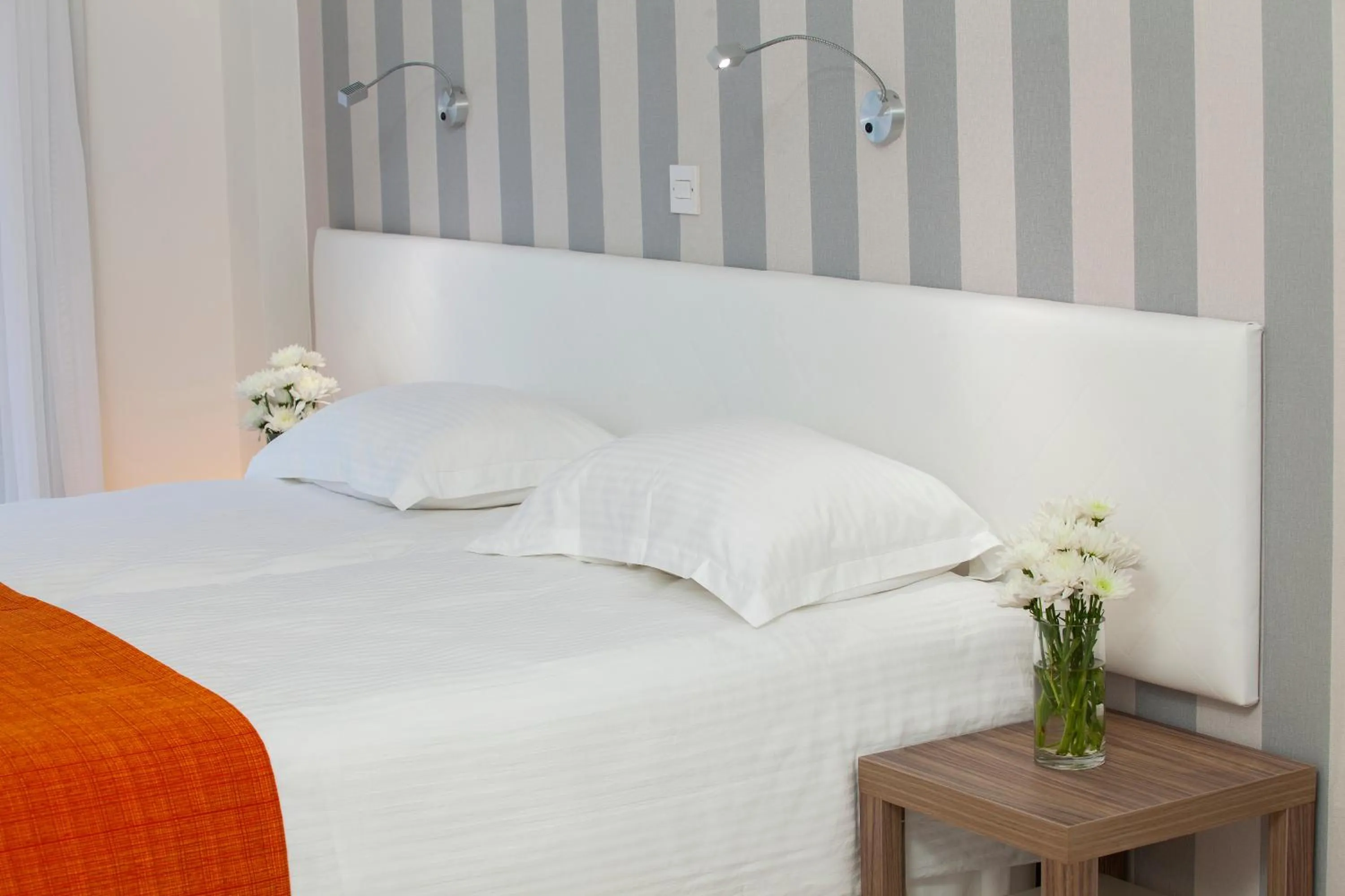 Property building, Bed in Princessa Vera Hotel Apartments