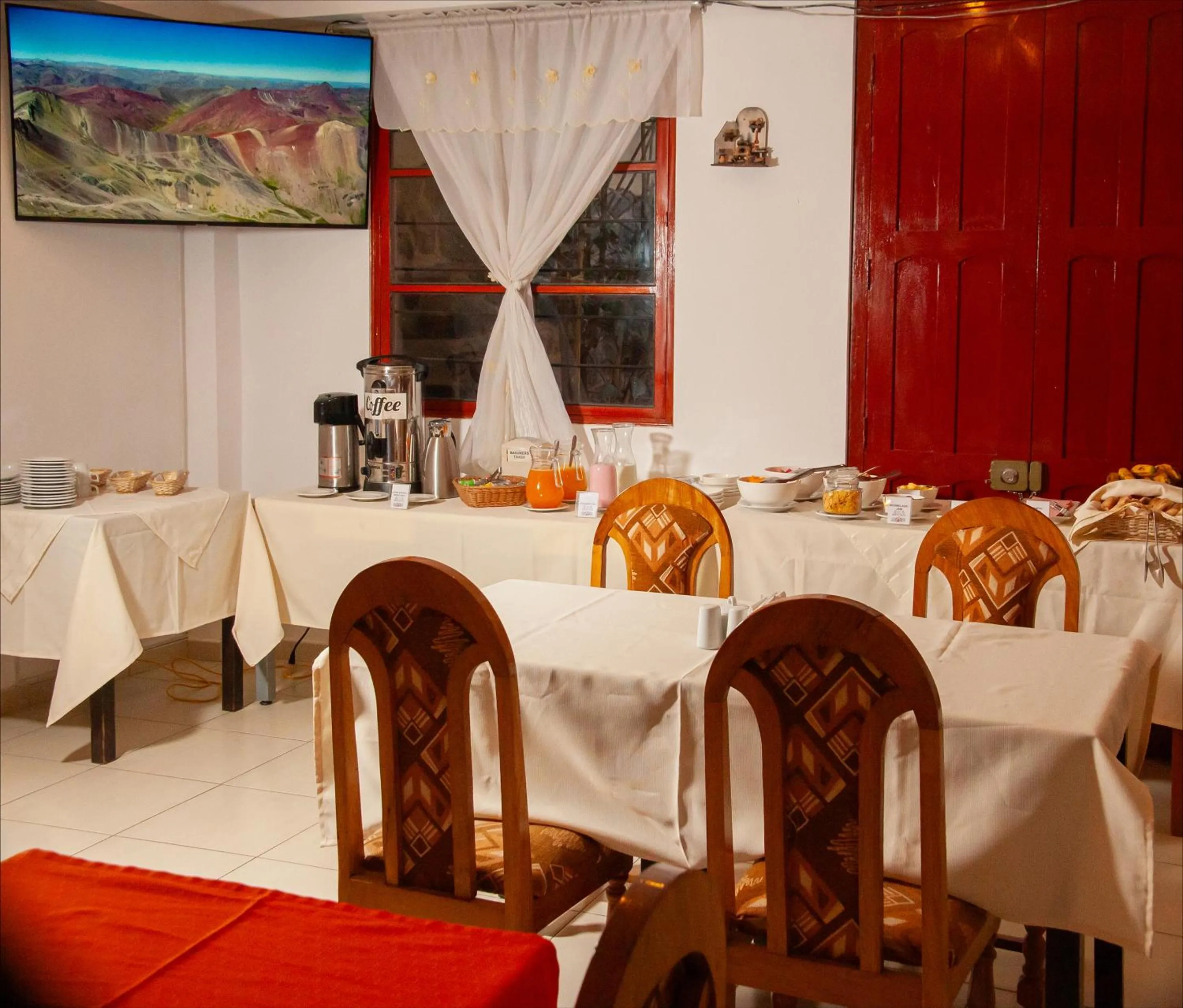 Buffet breakfast in Hotel Valle Mistico