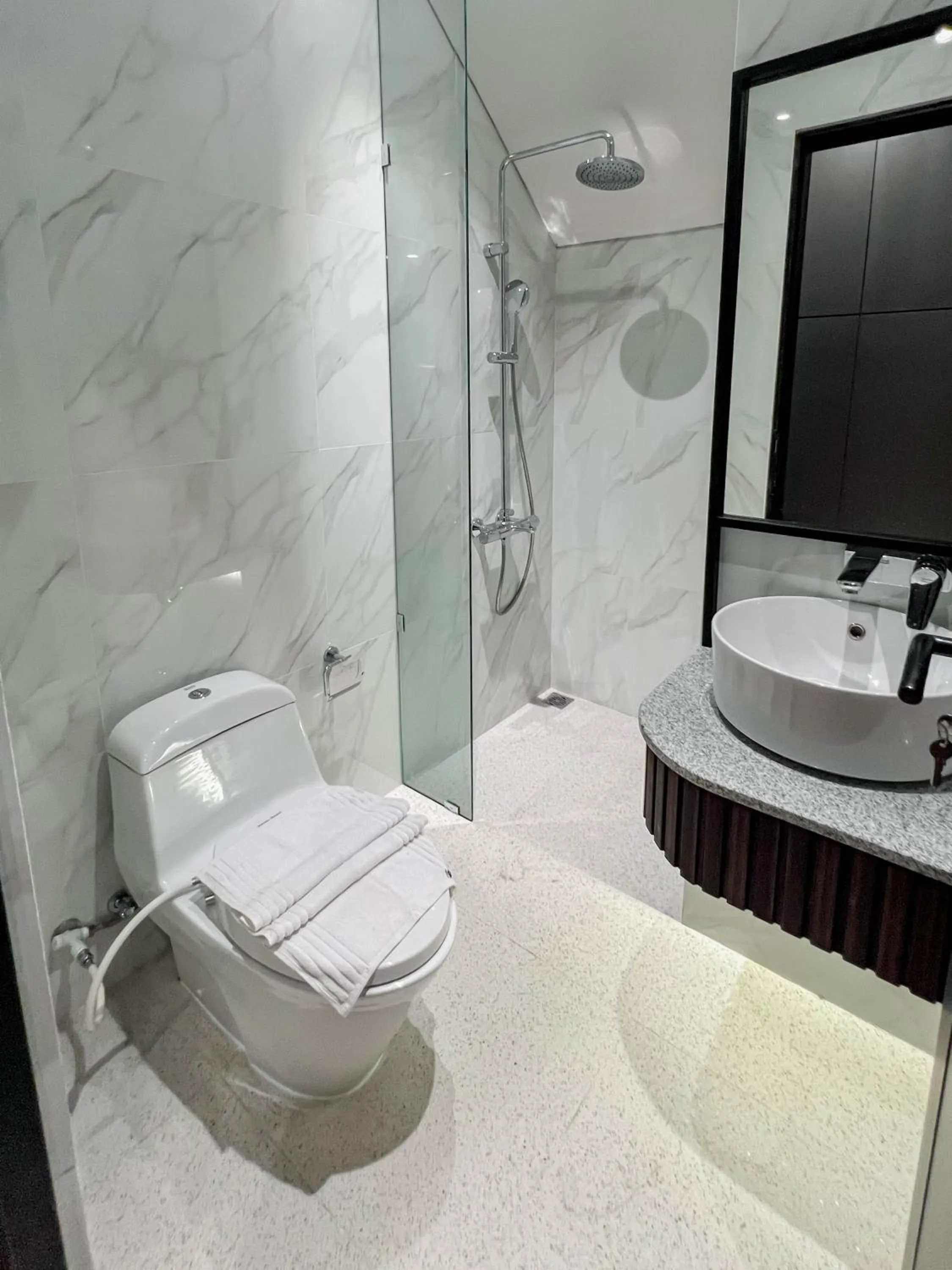 Shower in Fouralivin