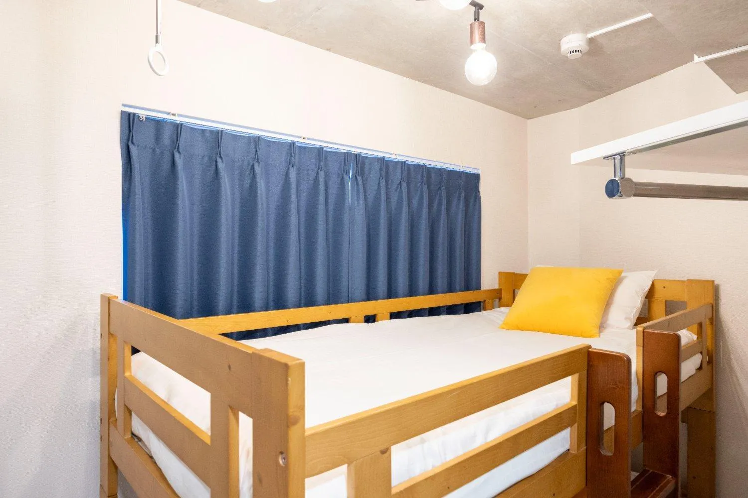 Bed in Ferio Kamata II