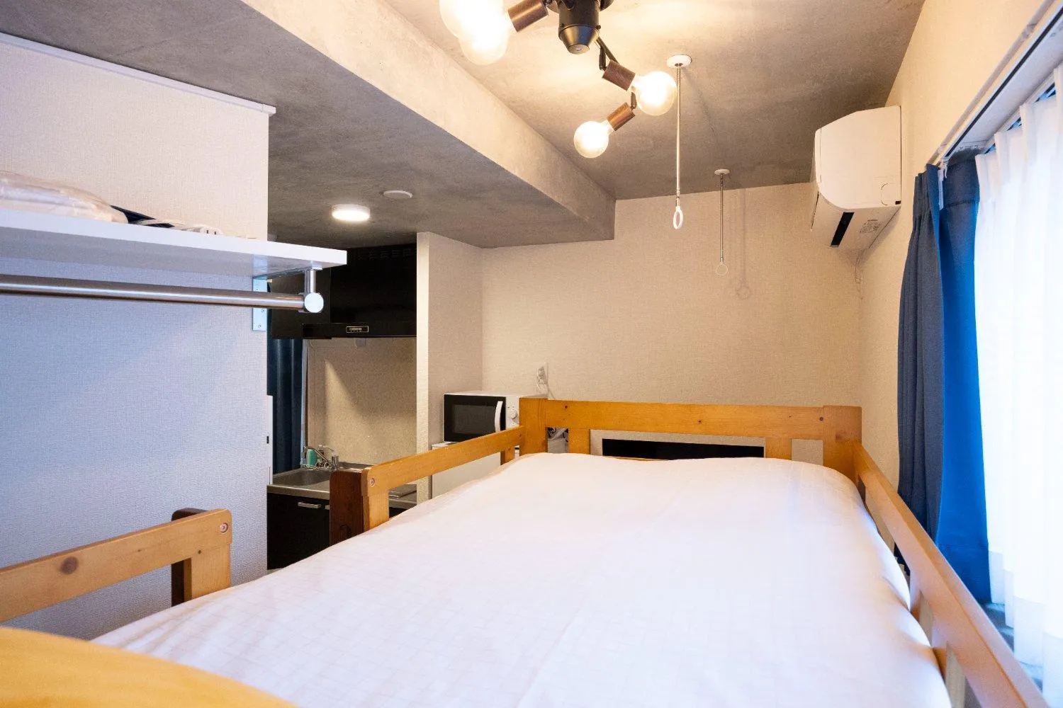 Bed in Ferio Kamata II