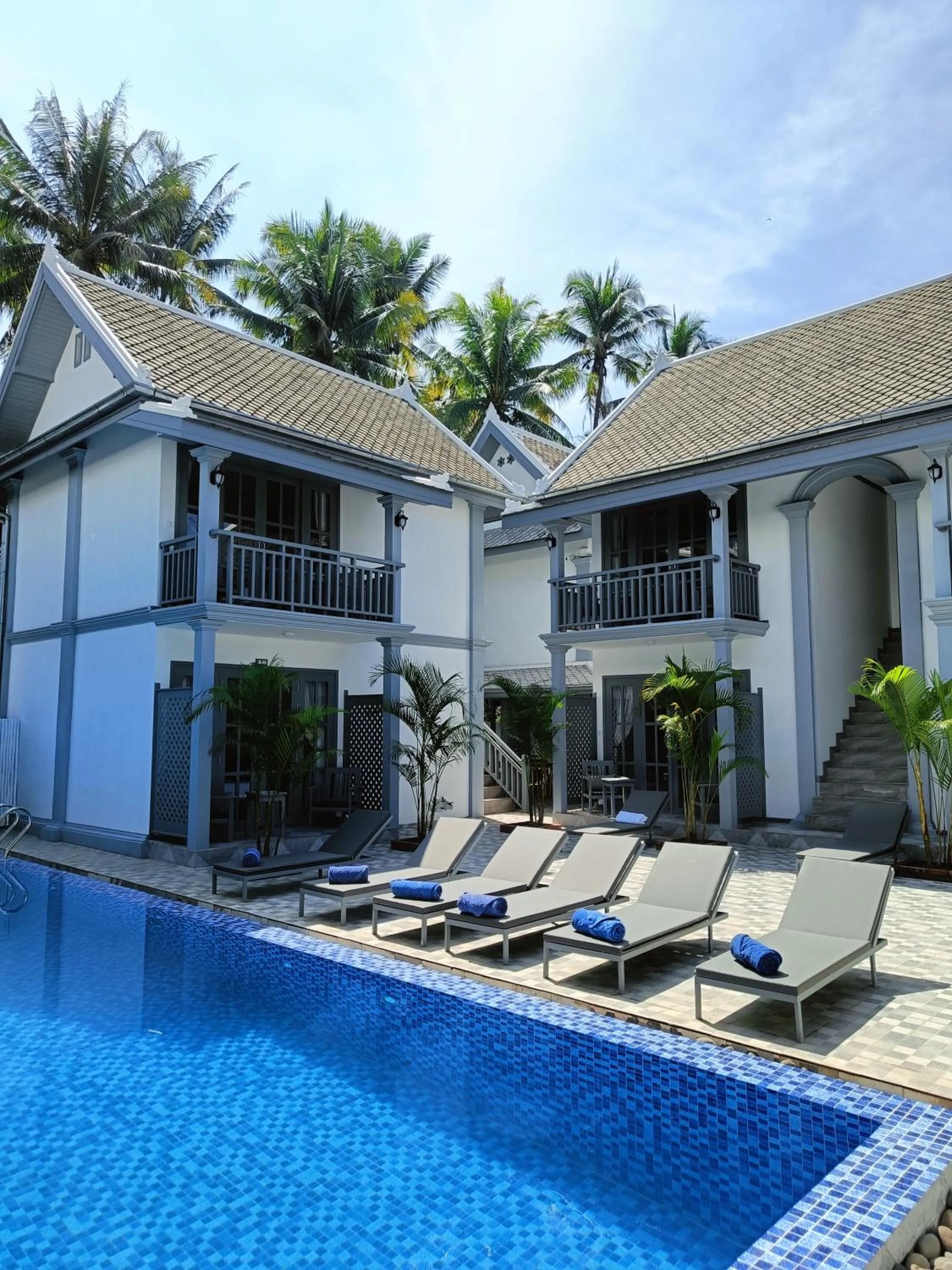 Pool view in LuangPrabang Pearl Hotel