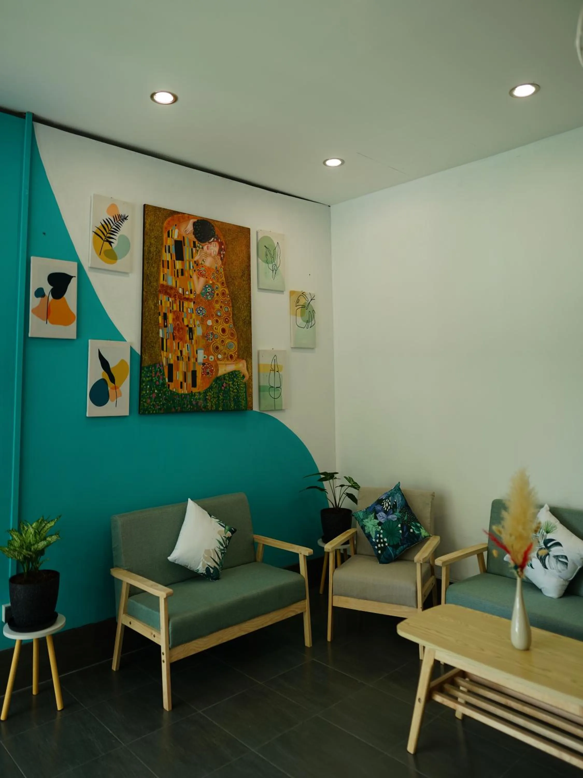 Living room in Maiiam Bungalows Kata Beach