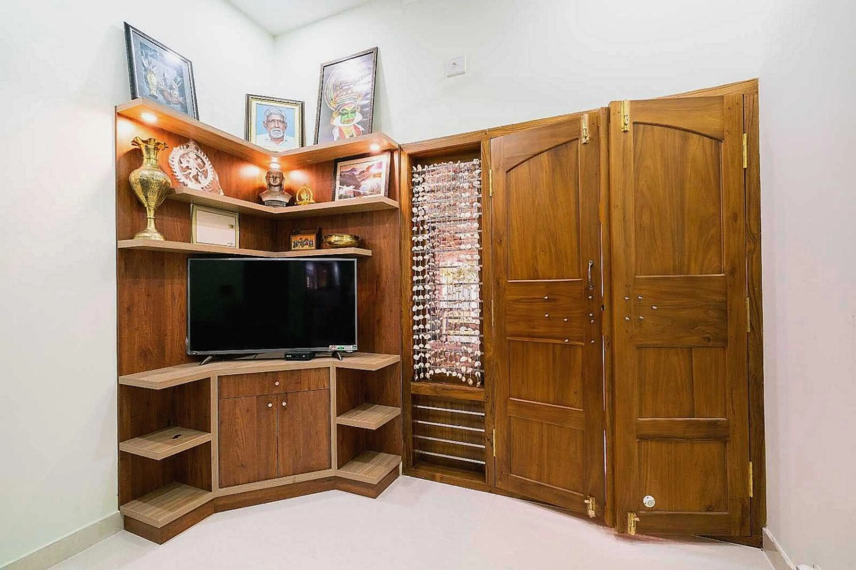 Bedroom in Hotel O ATHARVAM RESORT